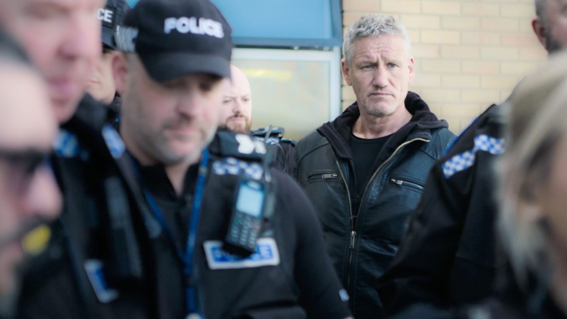 SAS: Catching the Criminals background