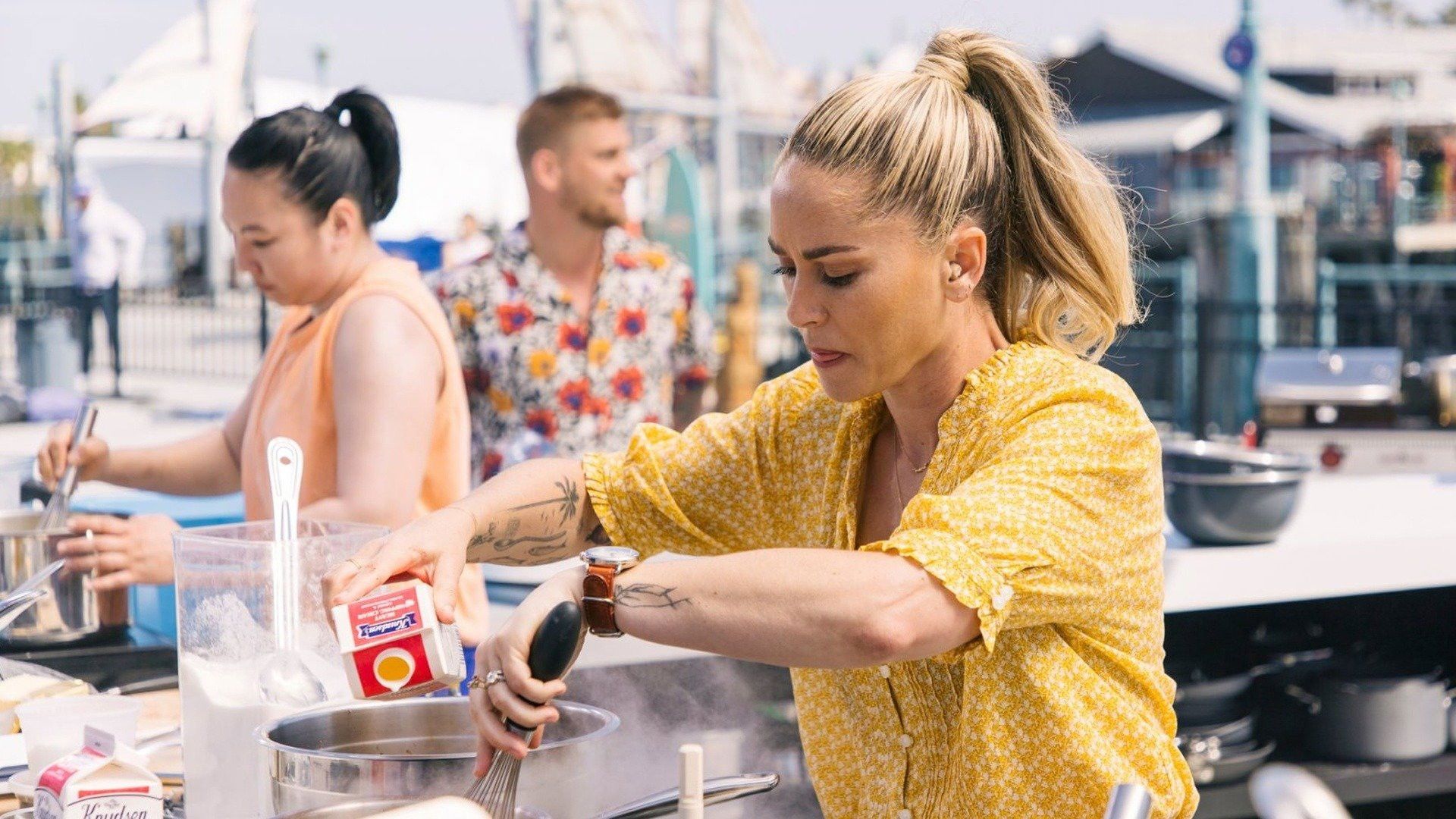 Beachside Brawl background