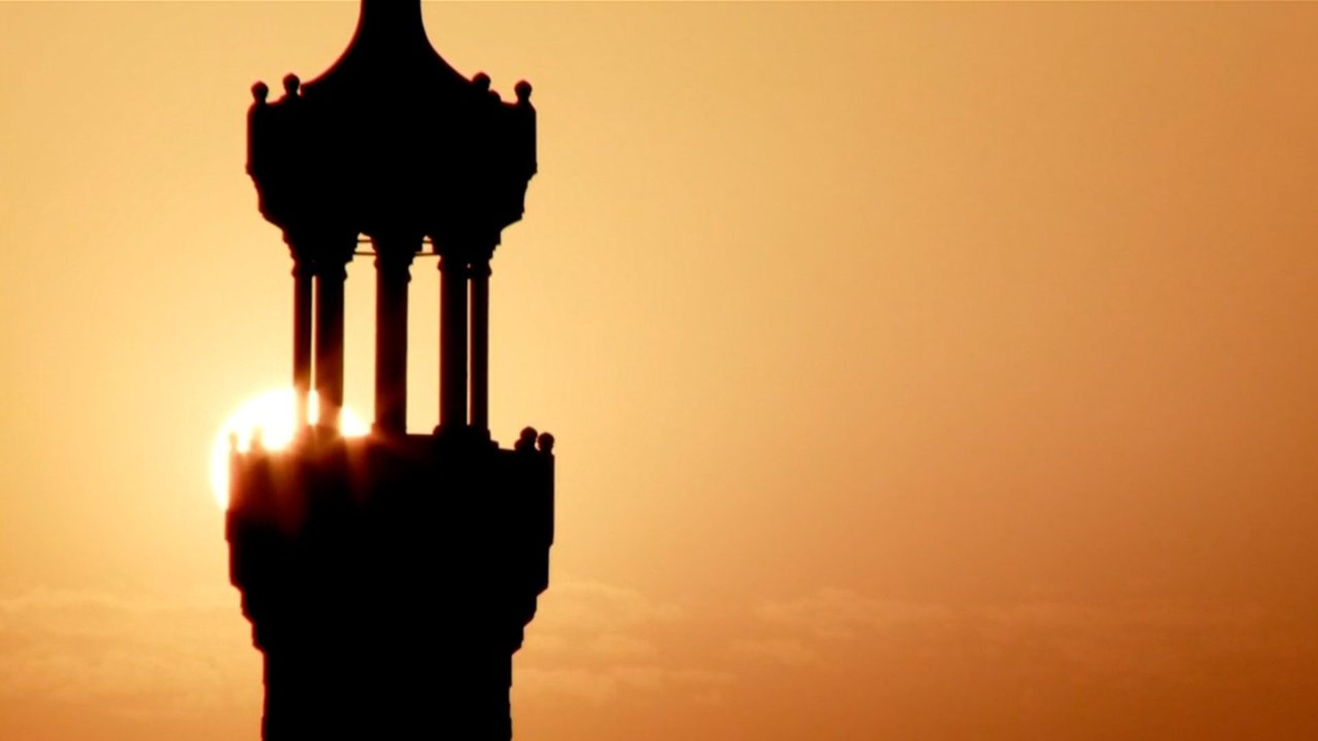 Joanna Lumley's Nile background
