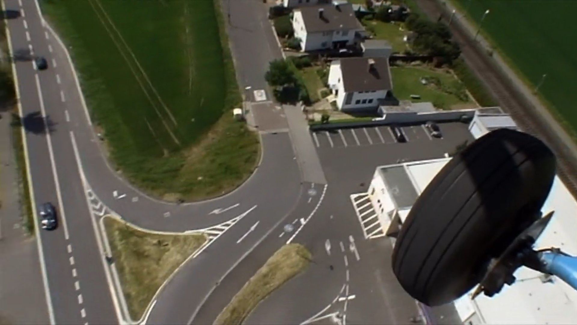 Die Sendung mit dem Elefanten background