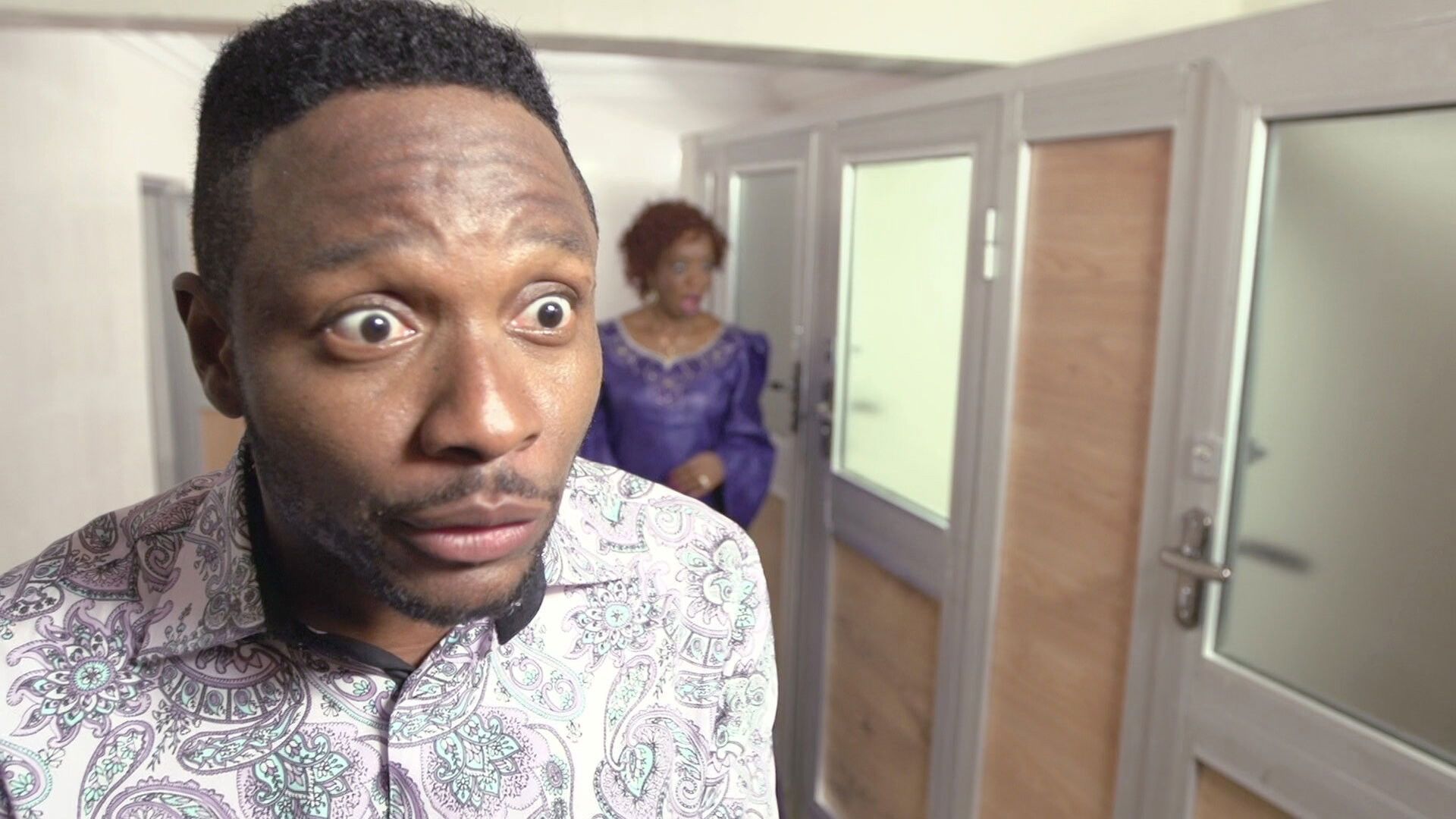 Ojo's in d' House background