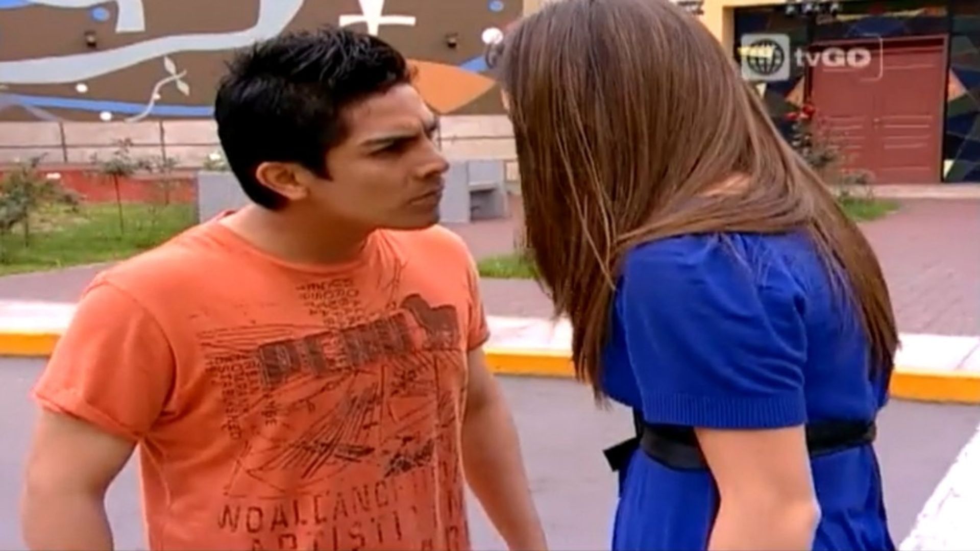 Al fondo hay sitio background