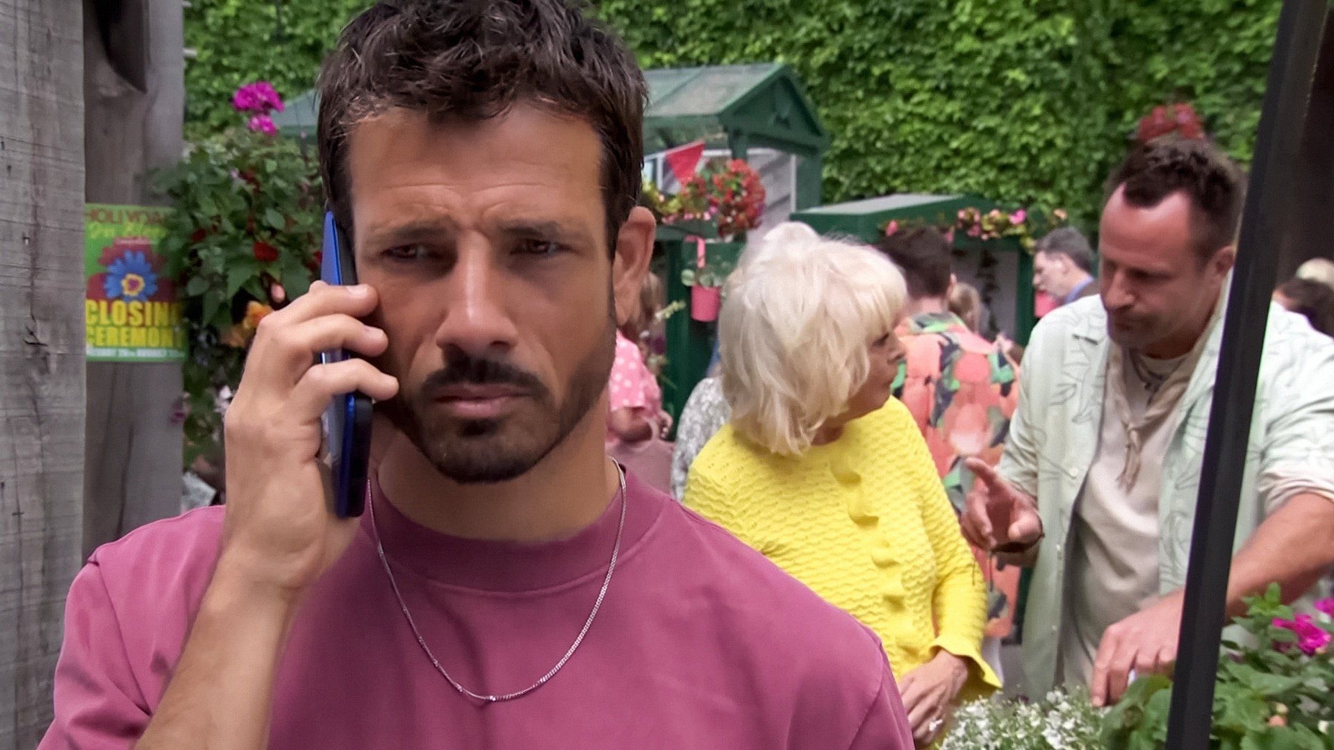 Hollyoaks background
