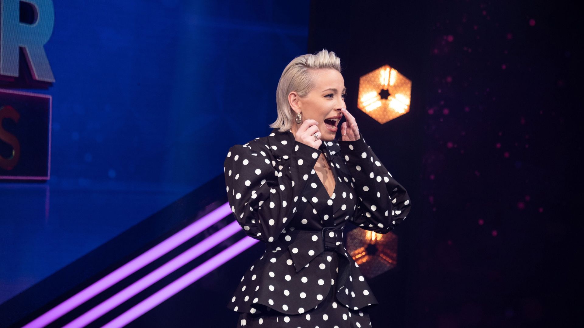 Big Brother Célébrités background