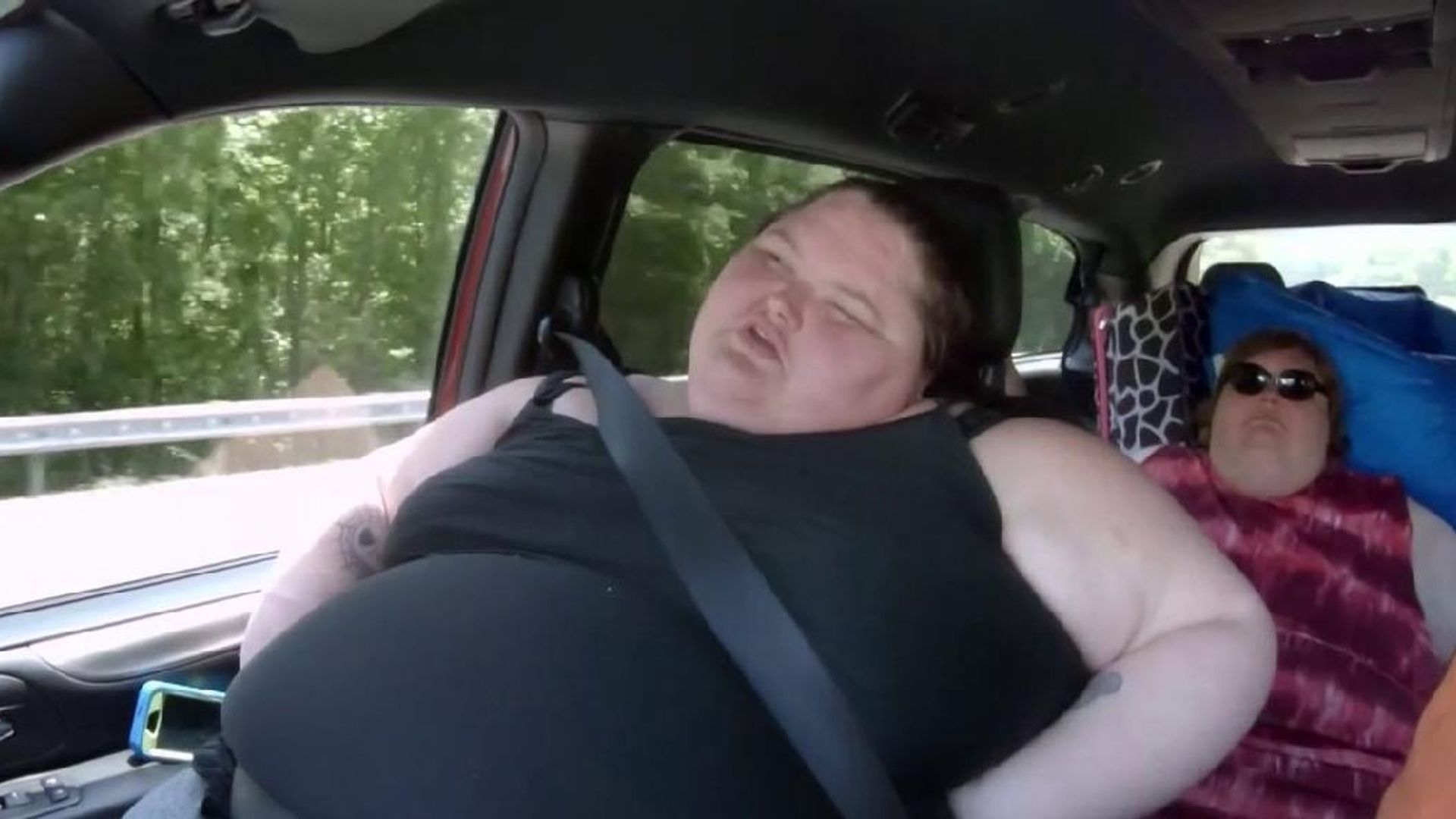 1000-lb Sisters background