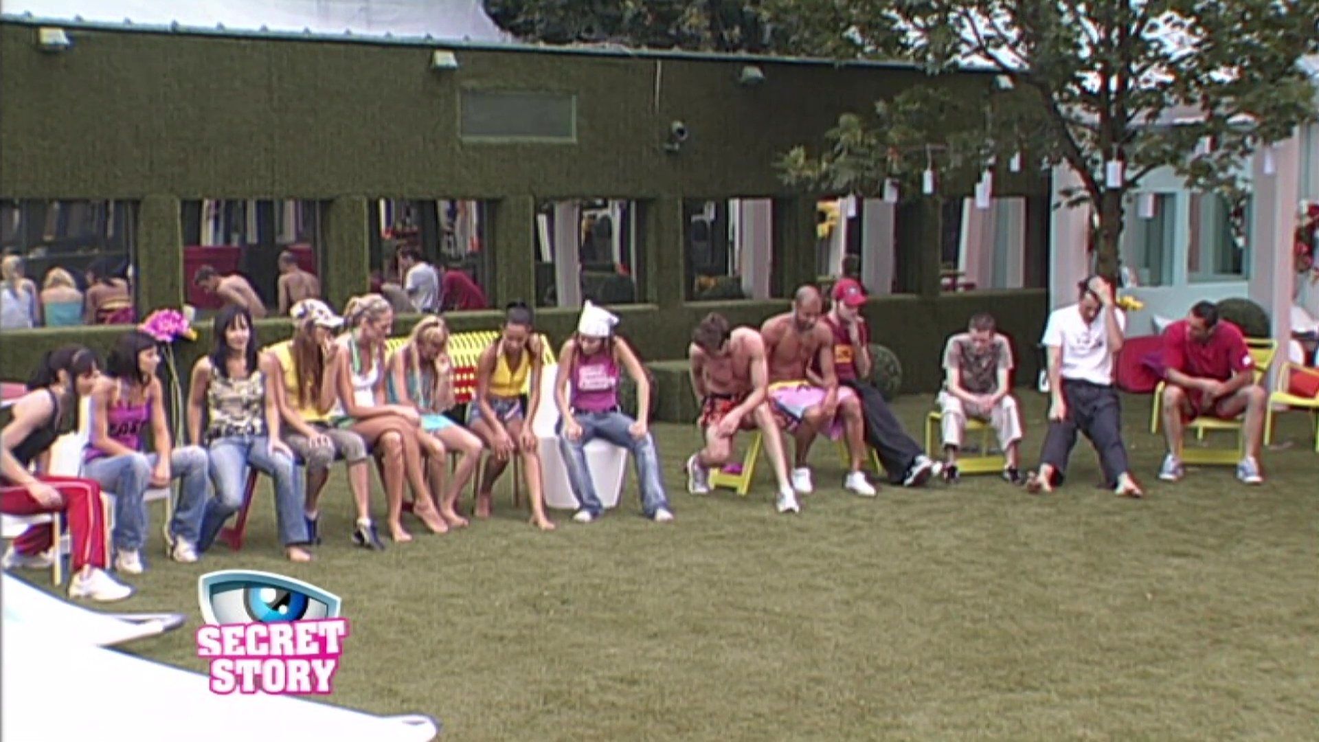 Secret Story background