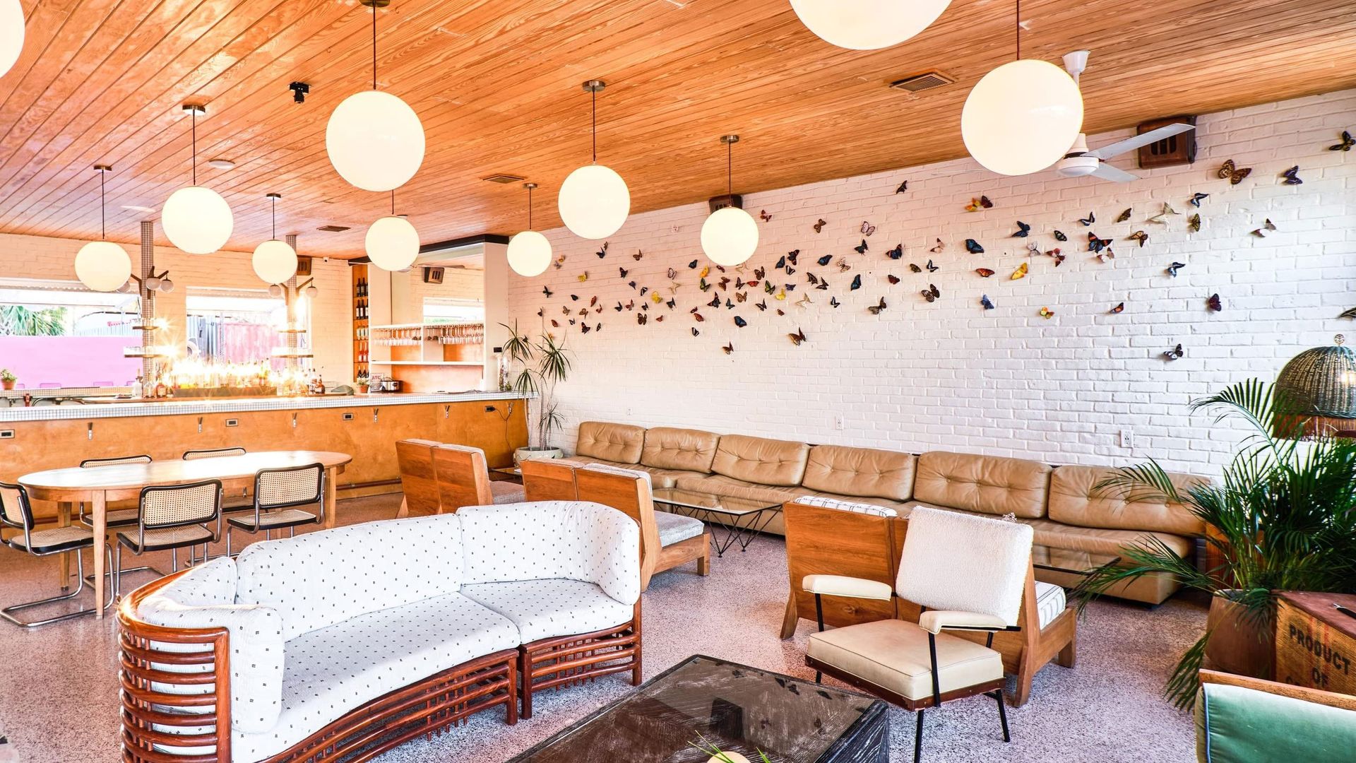 (Re)motel background