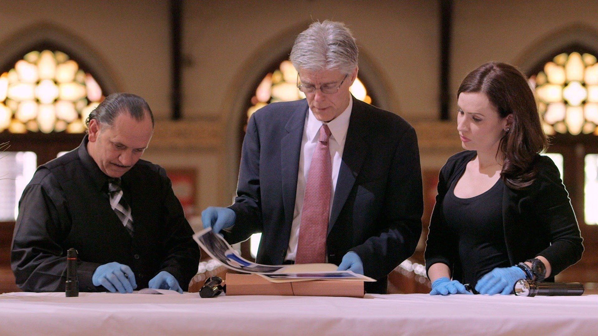 Dead Again background