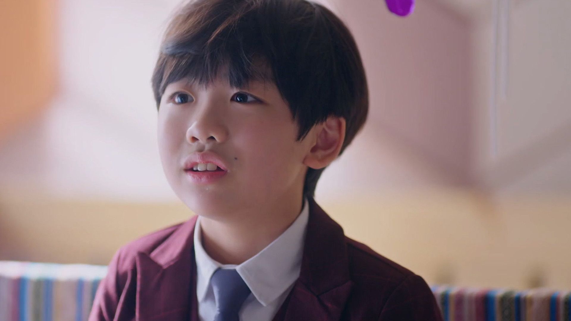 King the Land background