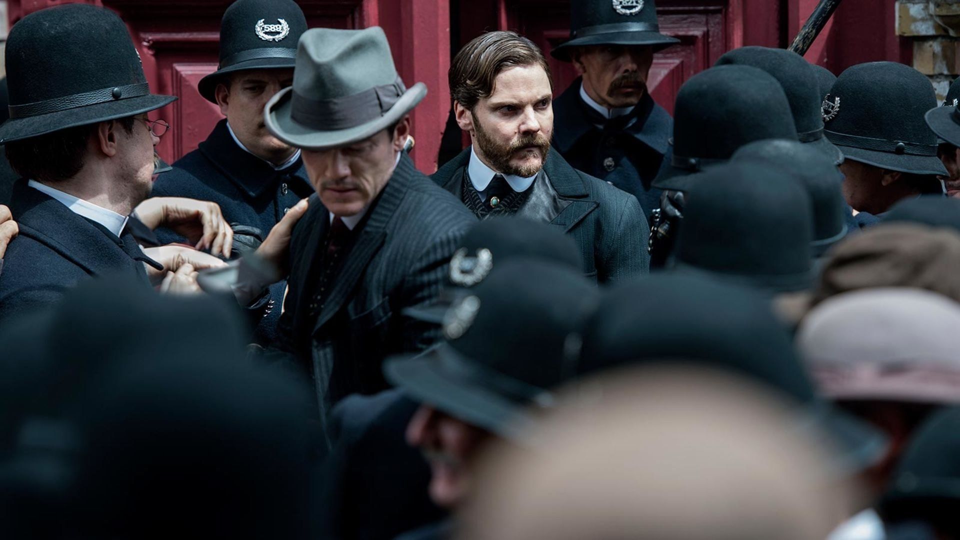 The Alienist background