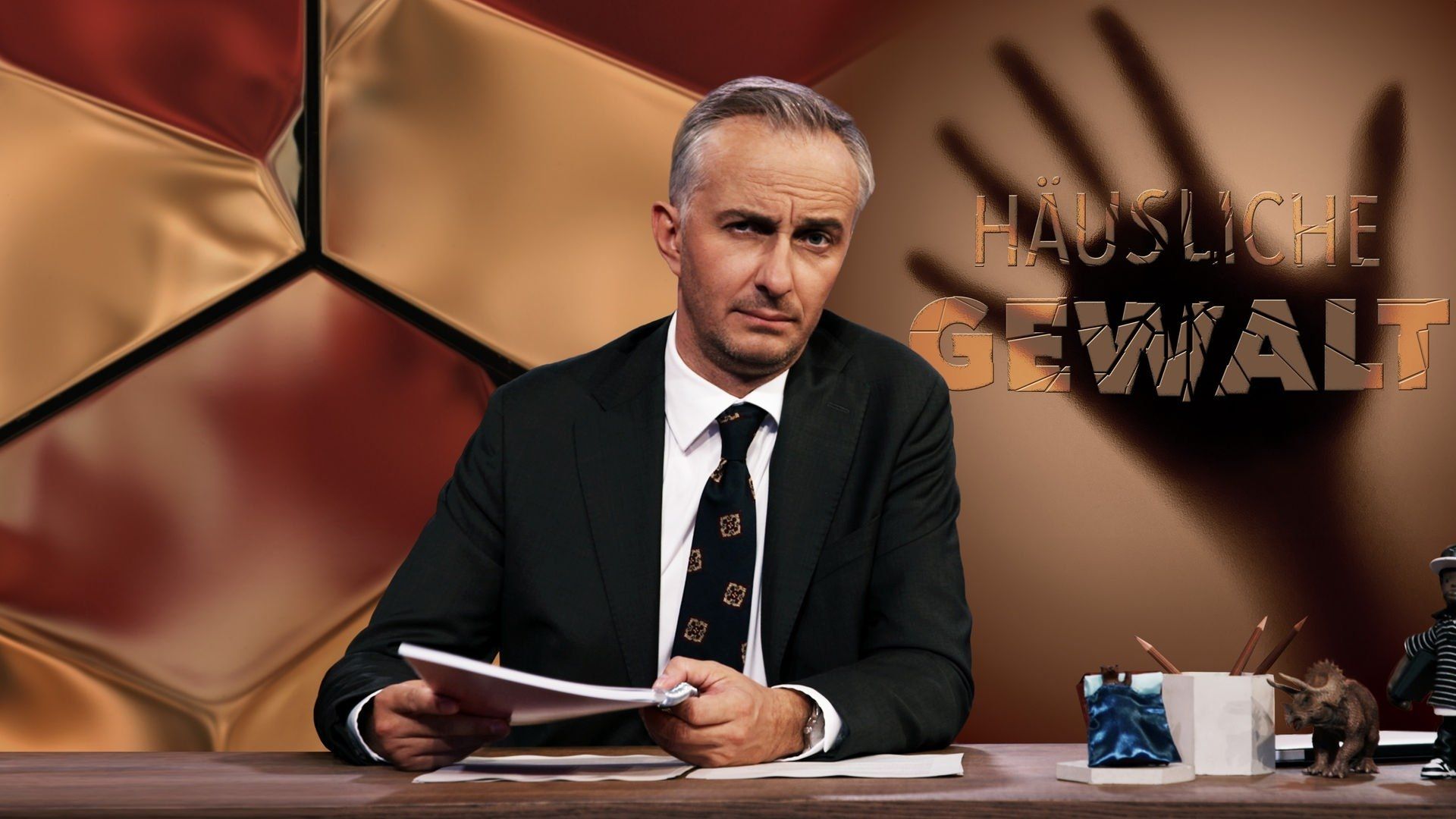 ZDF Magazin Royale background