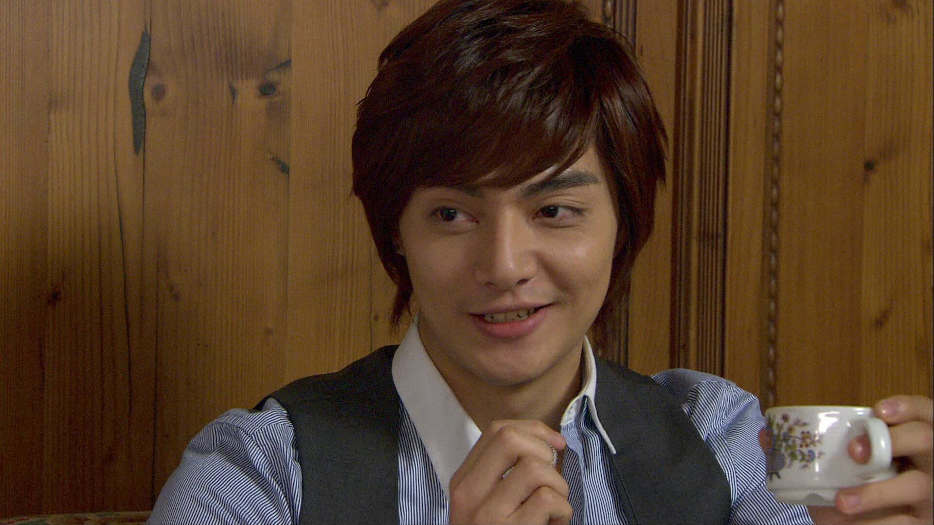 Boys Over Flowers background