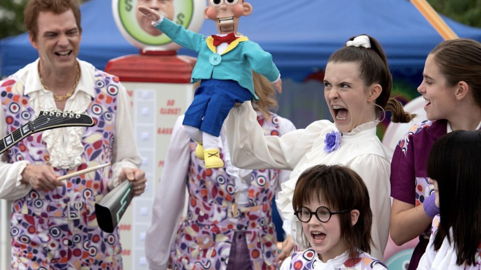 The Really Loud House background