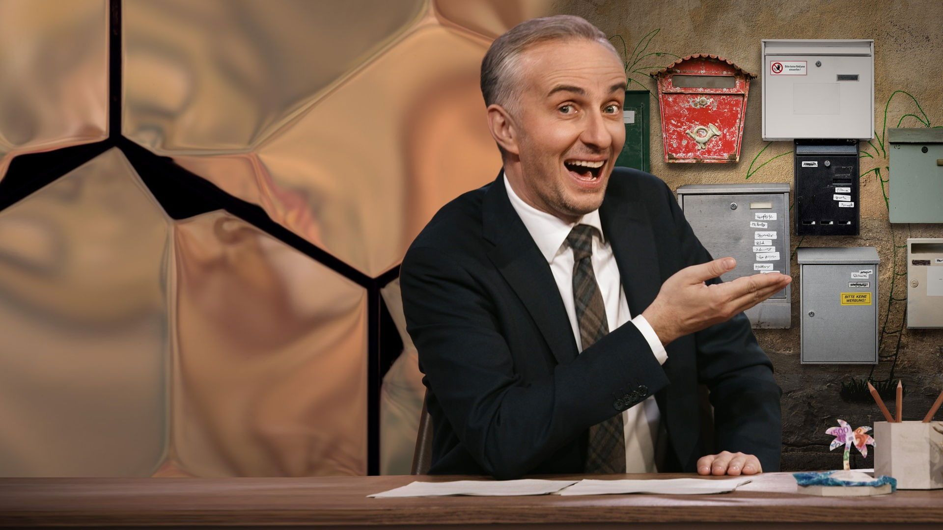 ZDF Magazin Royale background