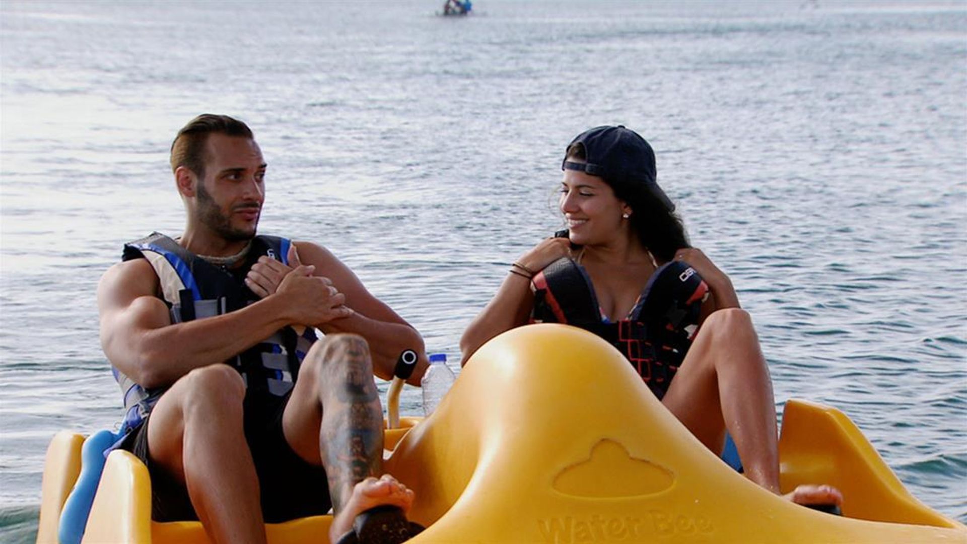 Married at First Sight: Honeymoon Island background