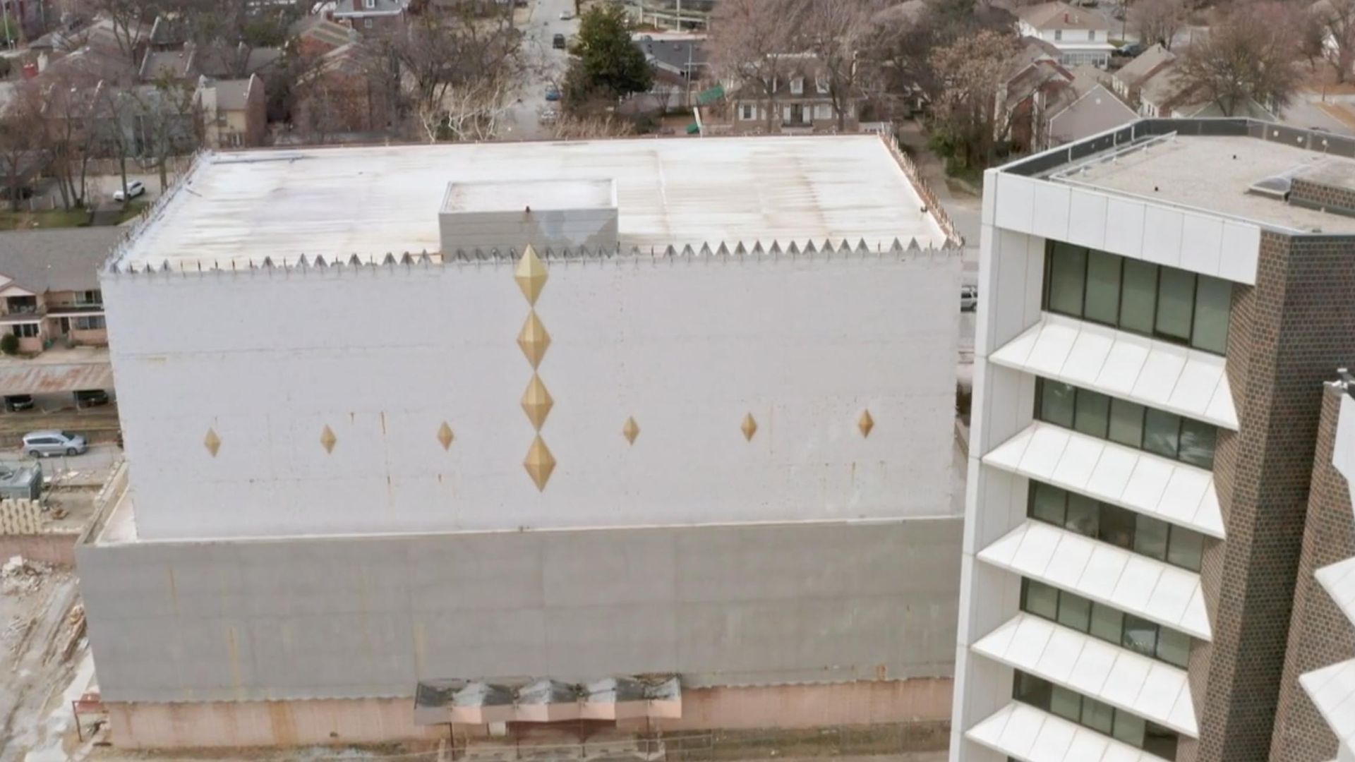 Mysteries of the Abandoned: Hidden America background