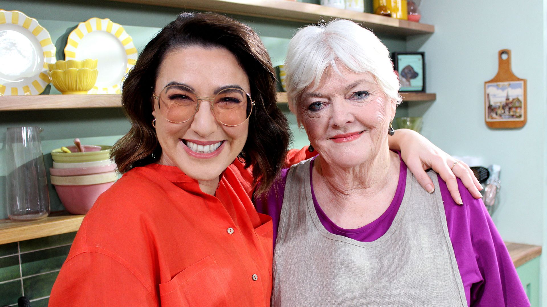 A Bite to Eat with Alice background