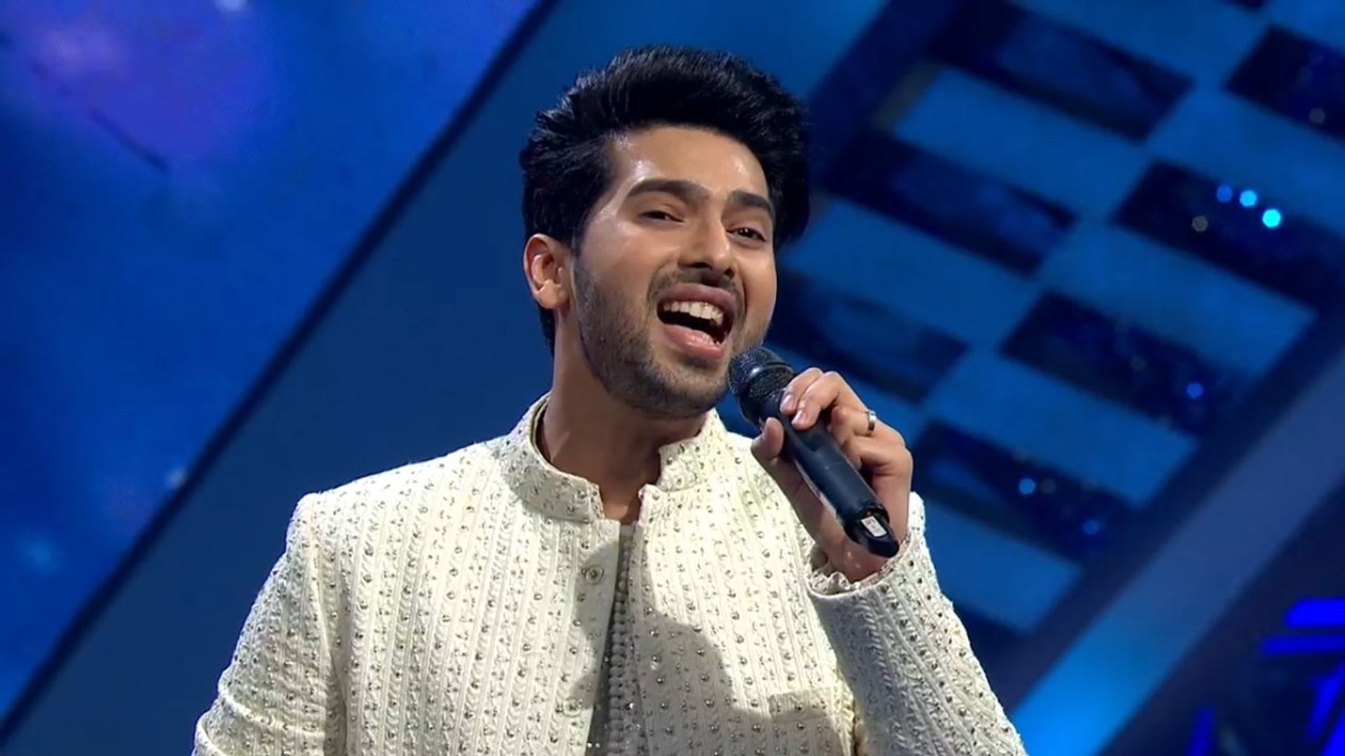Indian Idol background