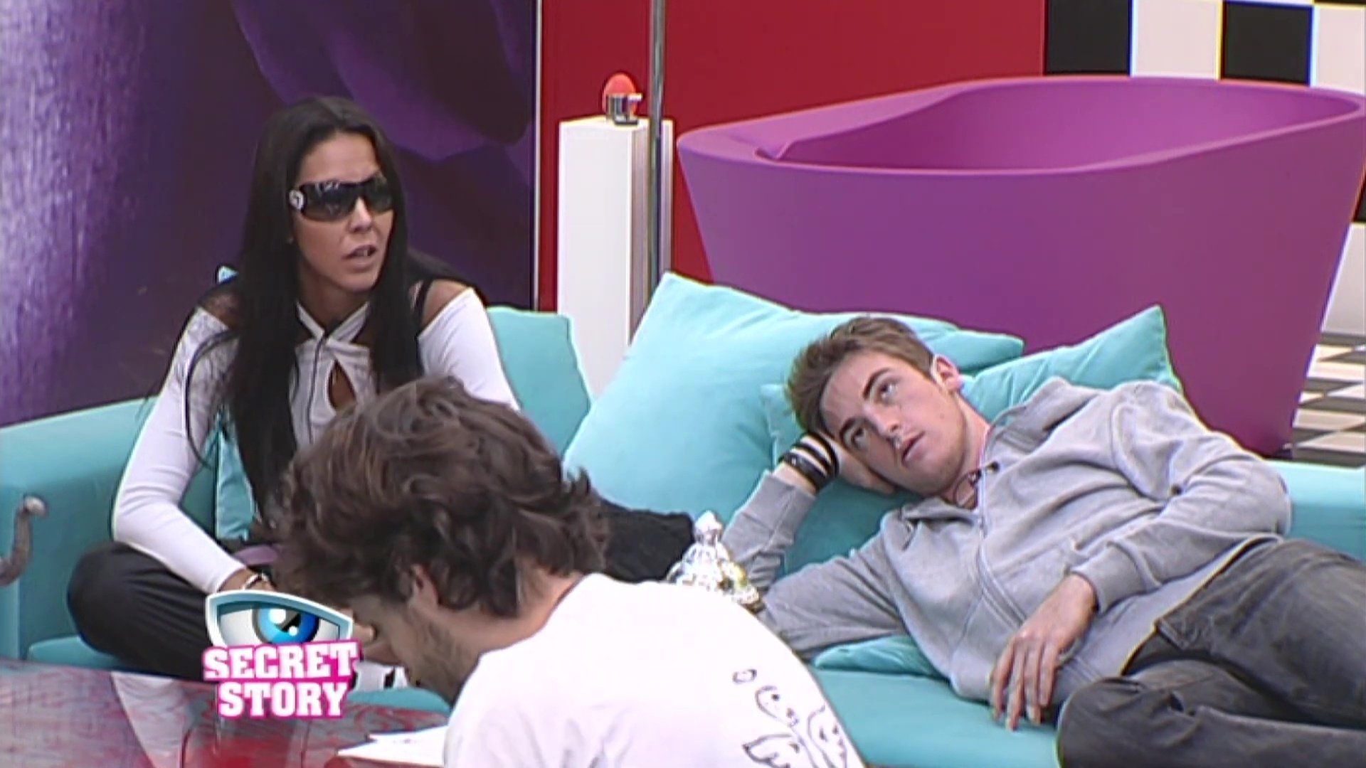 Secret Story background