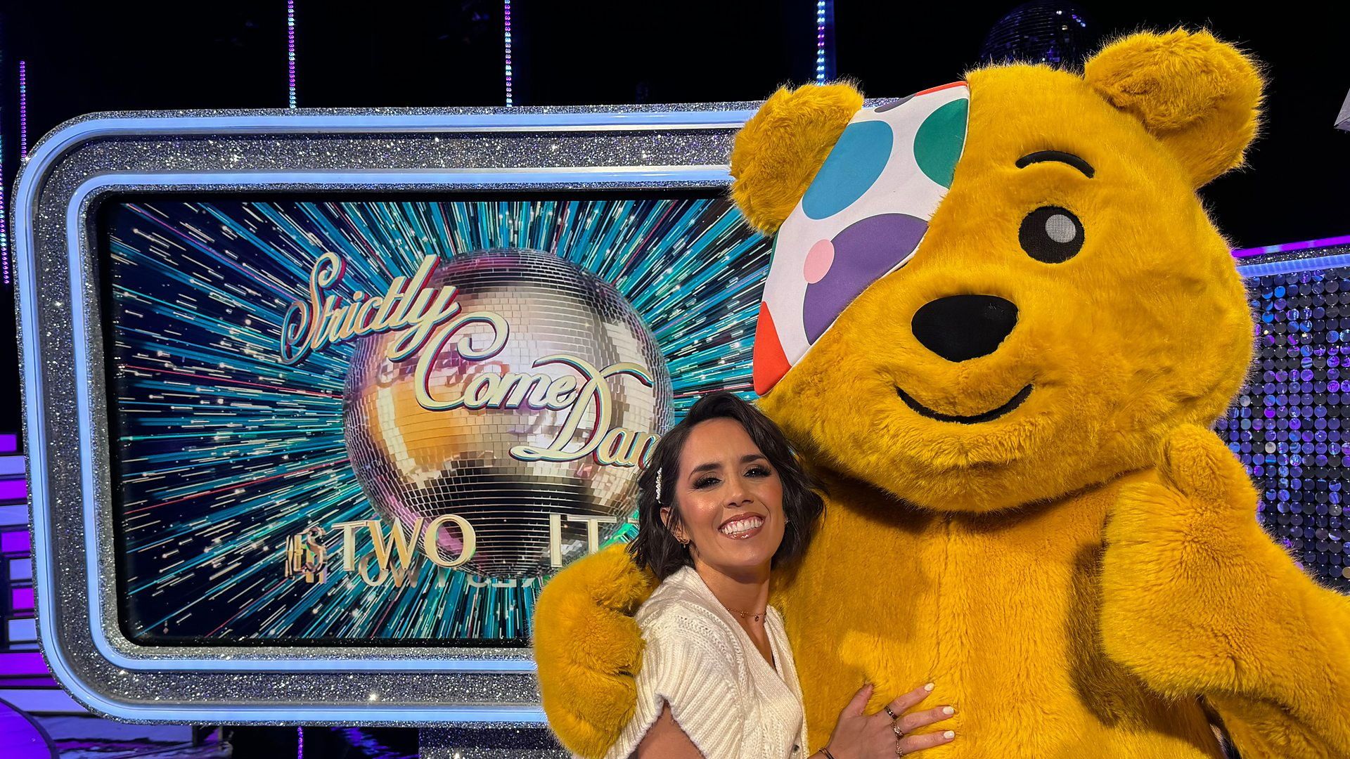Strictly Come Dancing: It Takes Two background