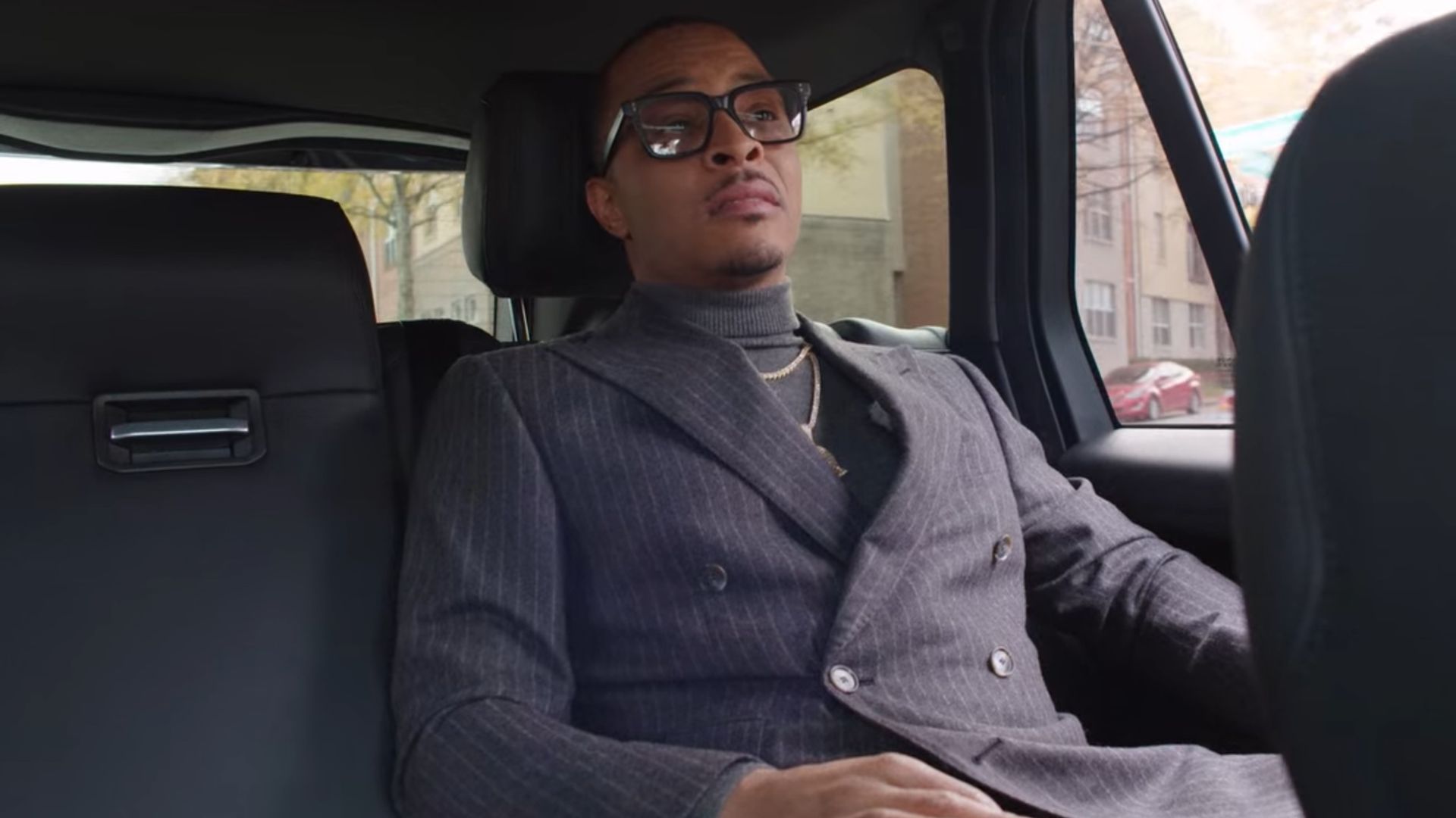 Rhythm + Flow background