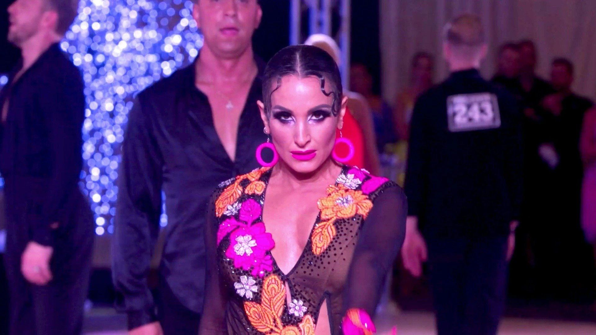 Dancing Queens background