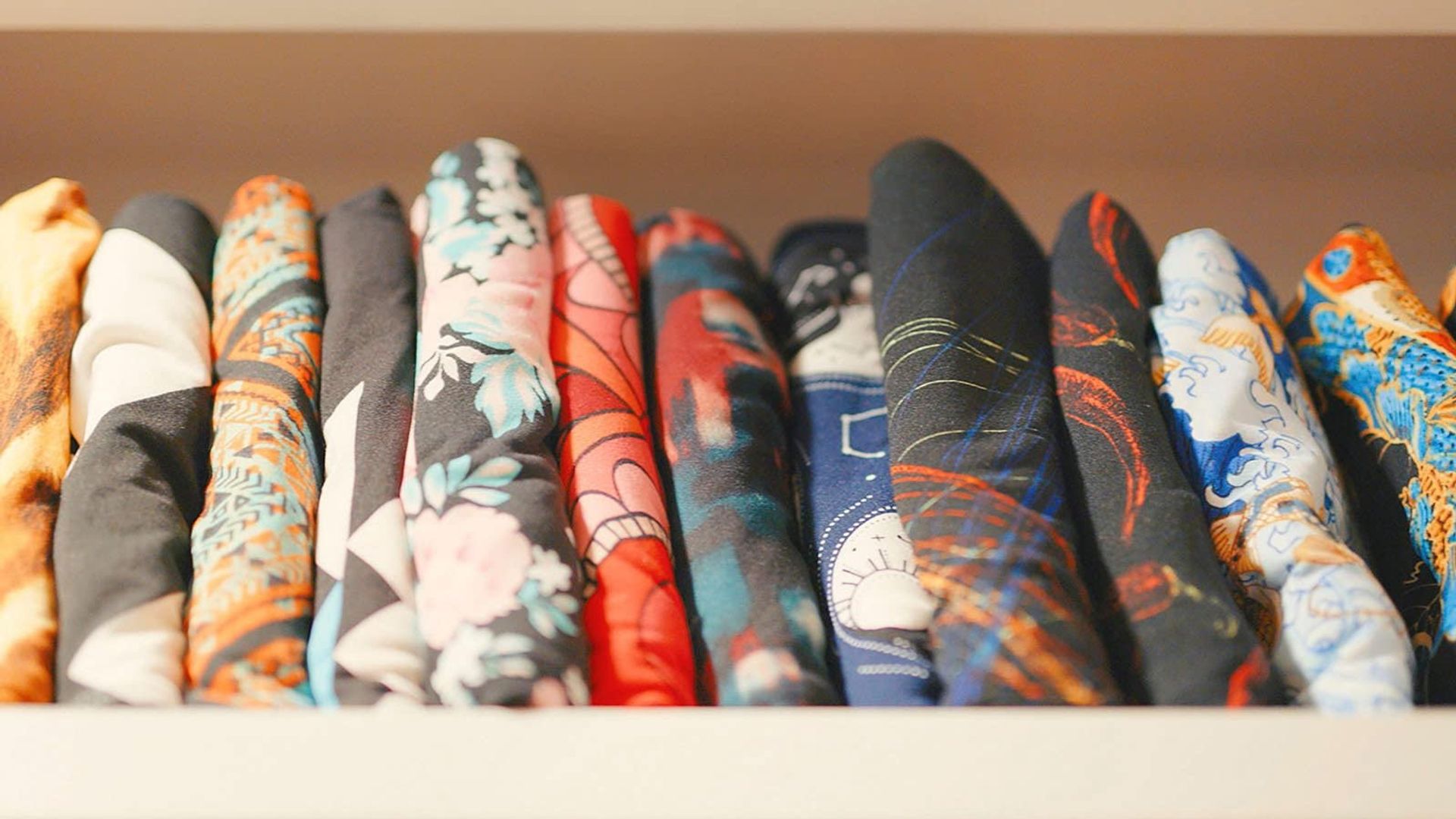 LuLaRich background