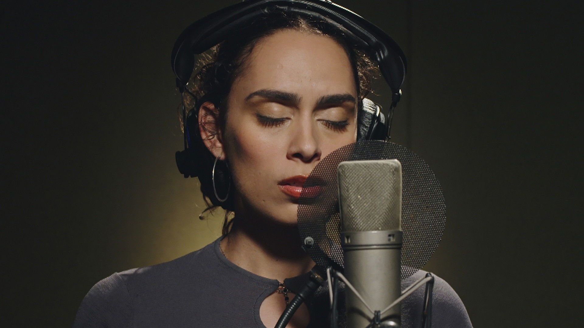 Paper Dolls background