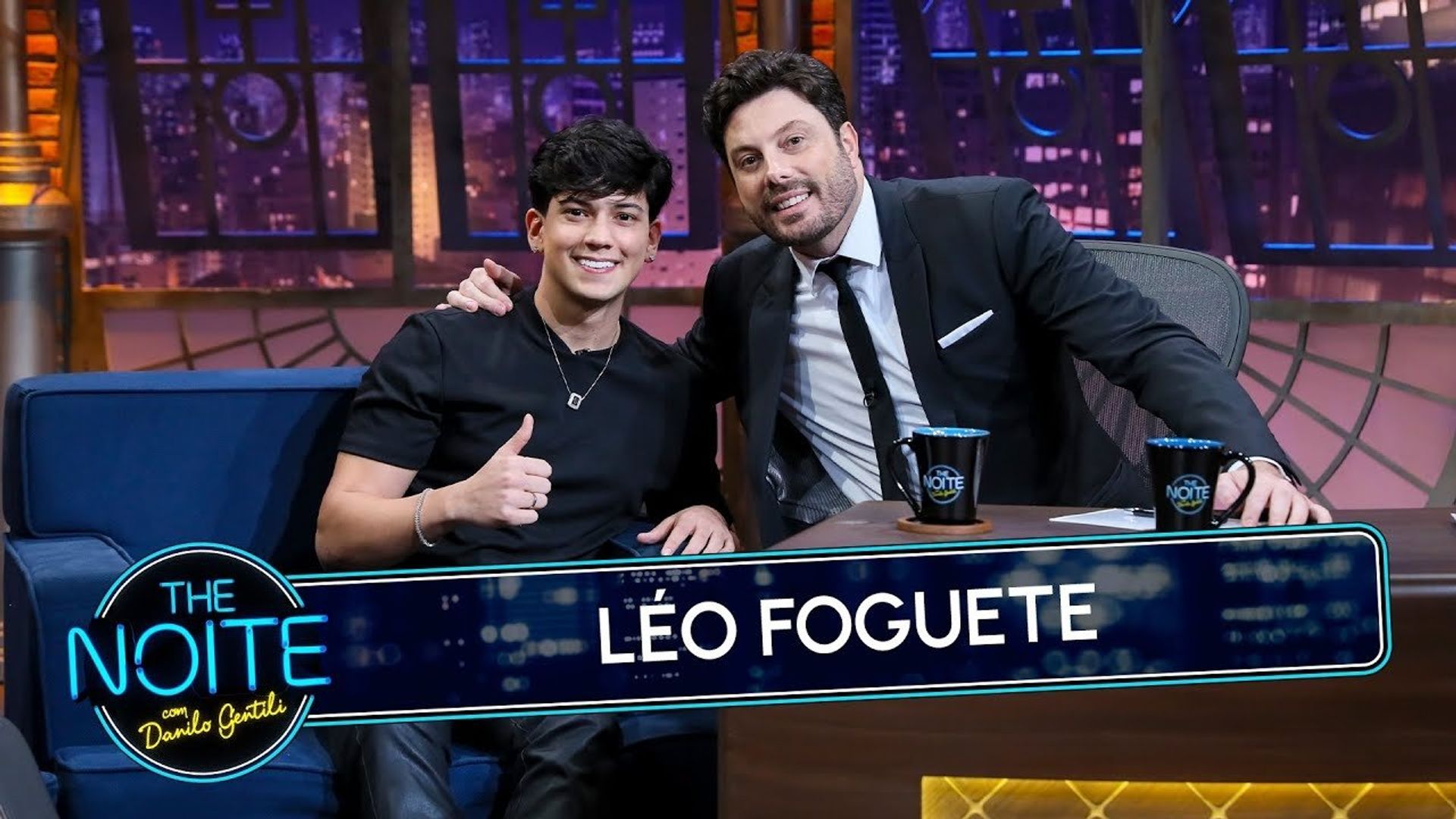 The Noite com Danilo Gentili background