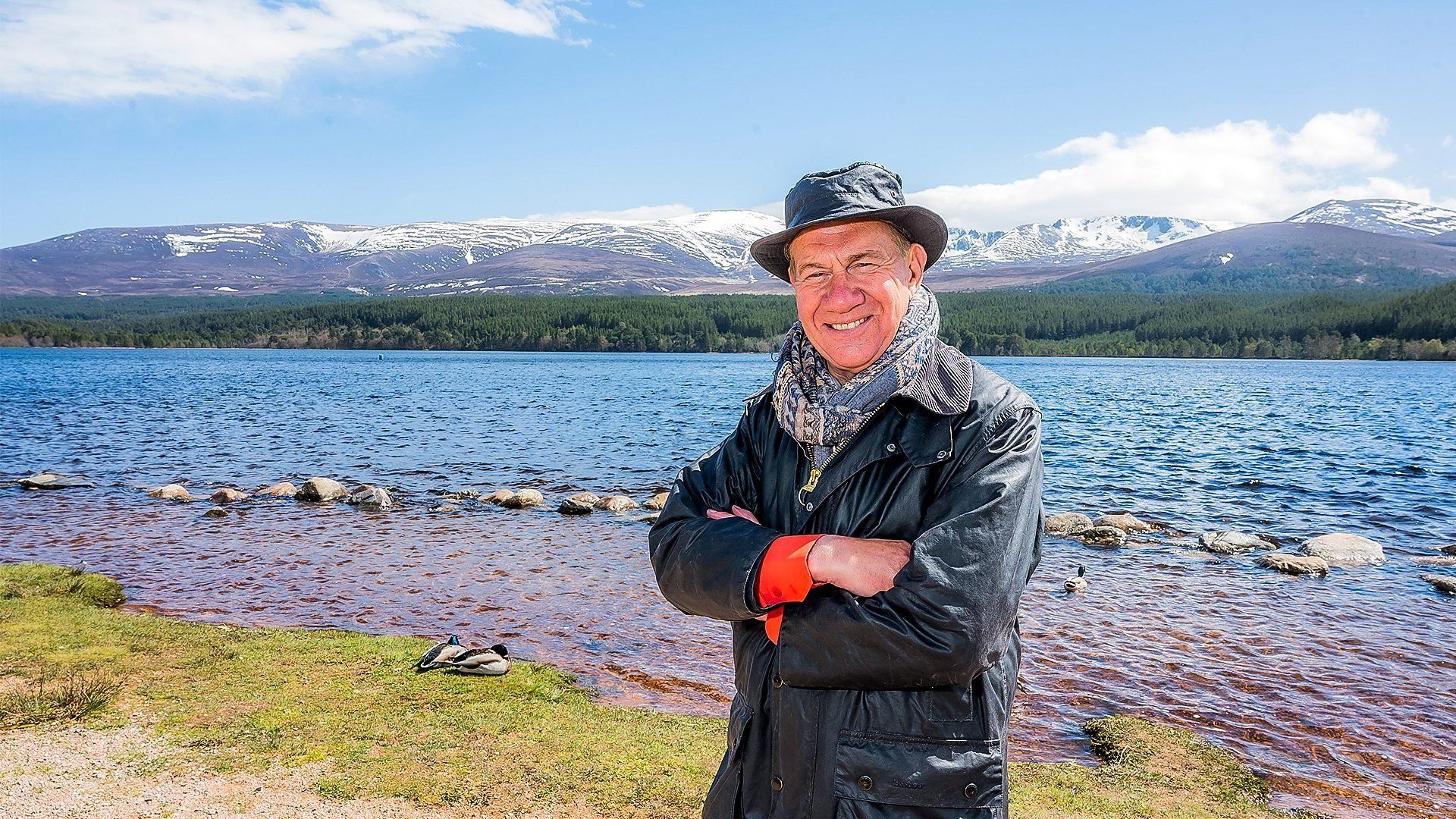 Great Coastal Railway Journeys background
