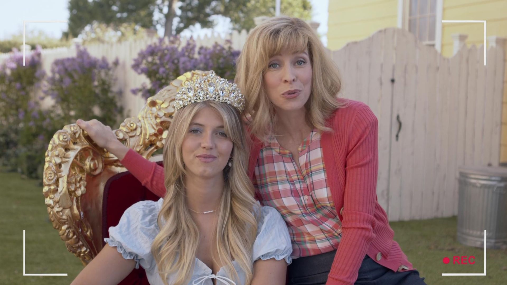 The Really Loud House background