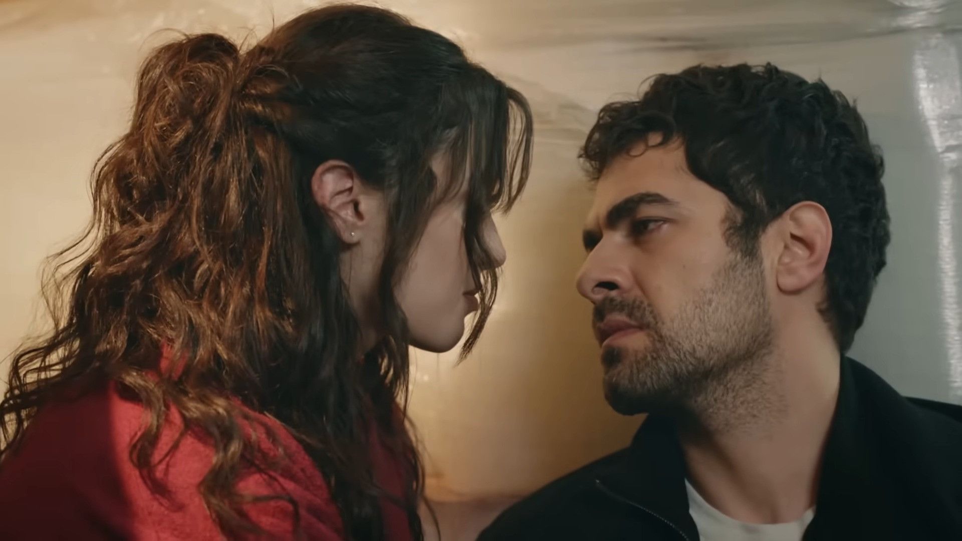 Rüzgarli Tepe background