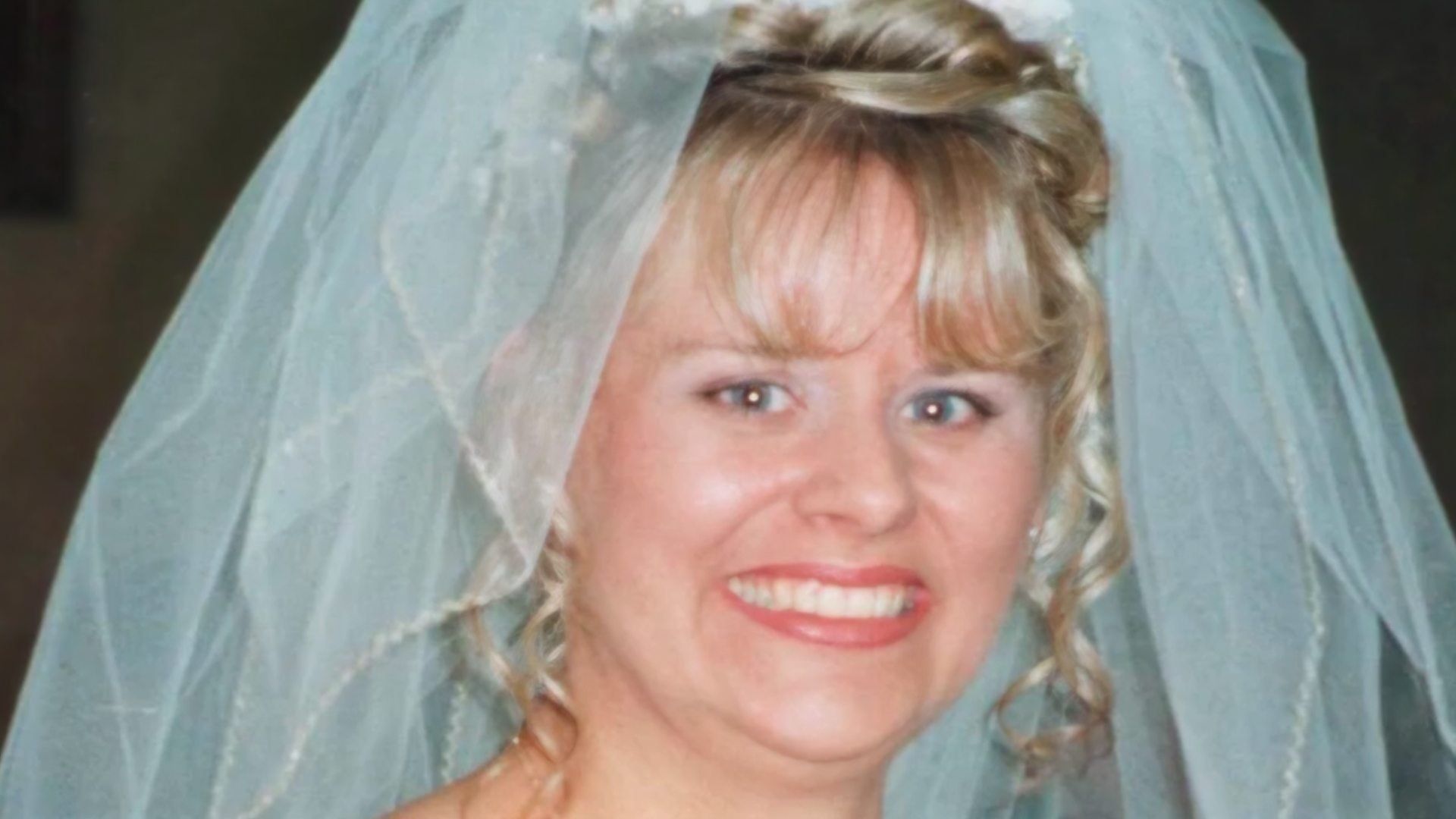 The Crime I Can't Forget background