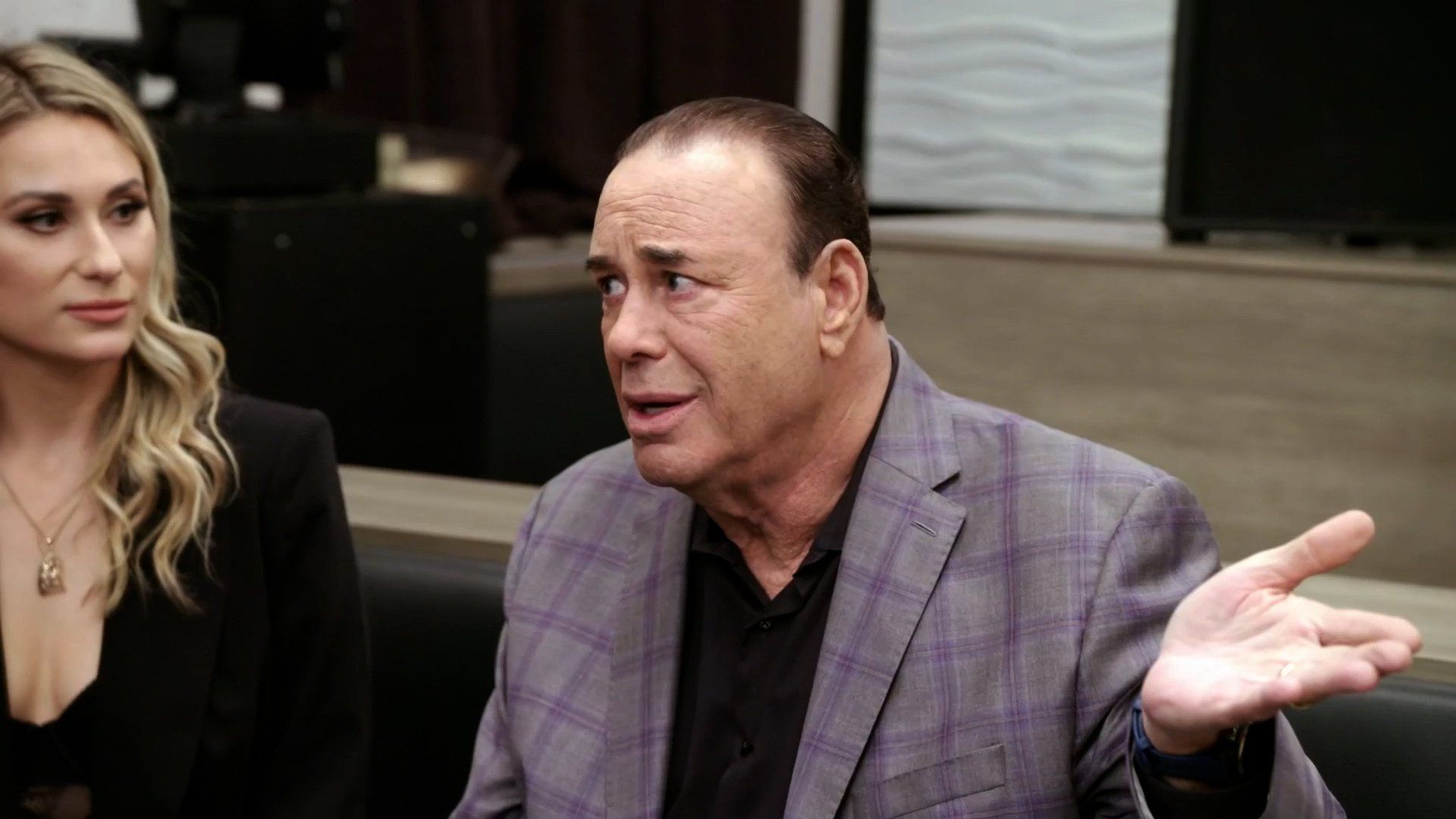 Bar Rescue background