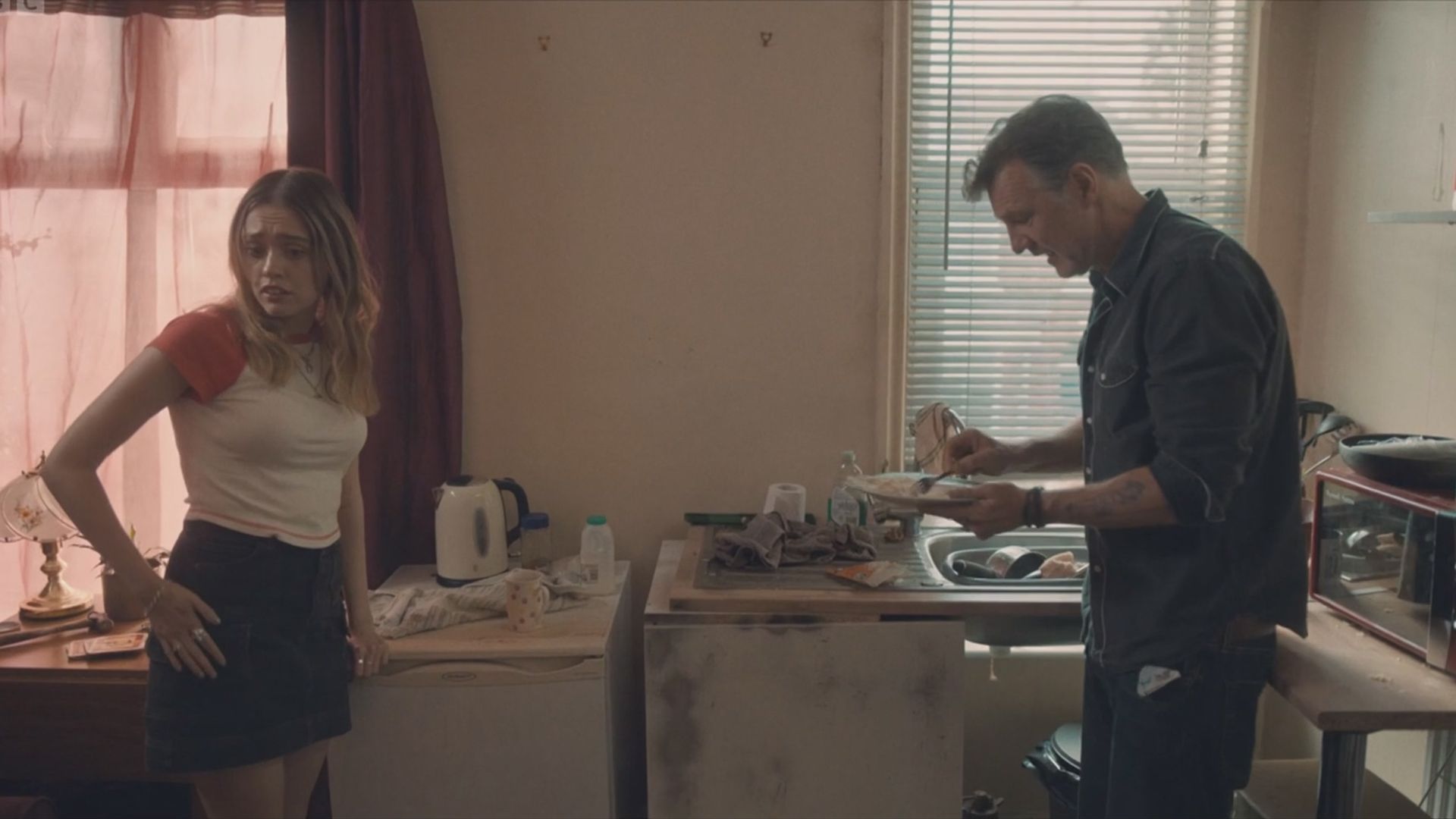 Daddy Issues background