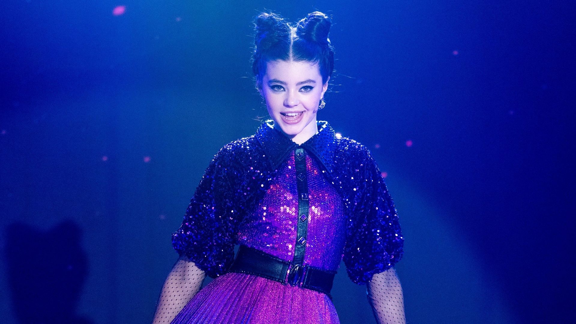 Vampirina: Teenage Vampire background