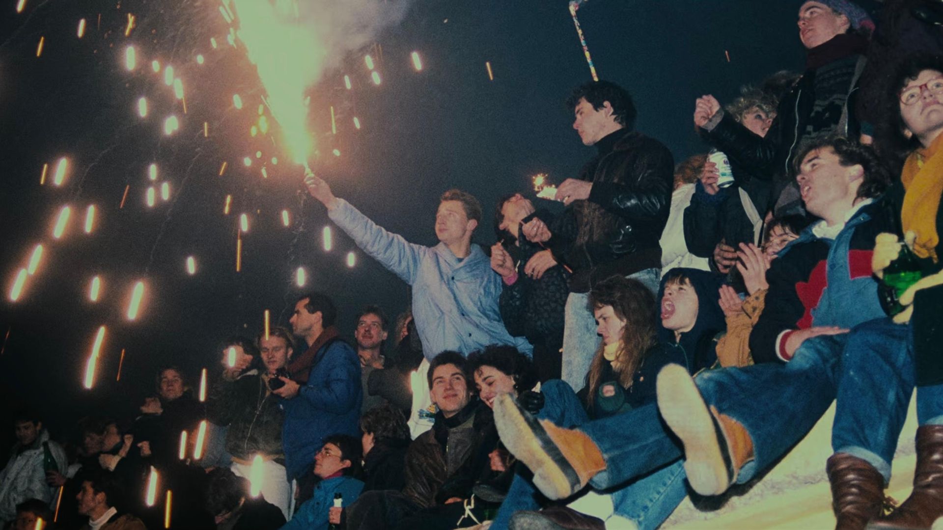 Turning Point: The Bomb and the Cold War background