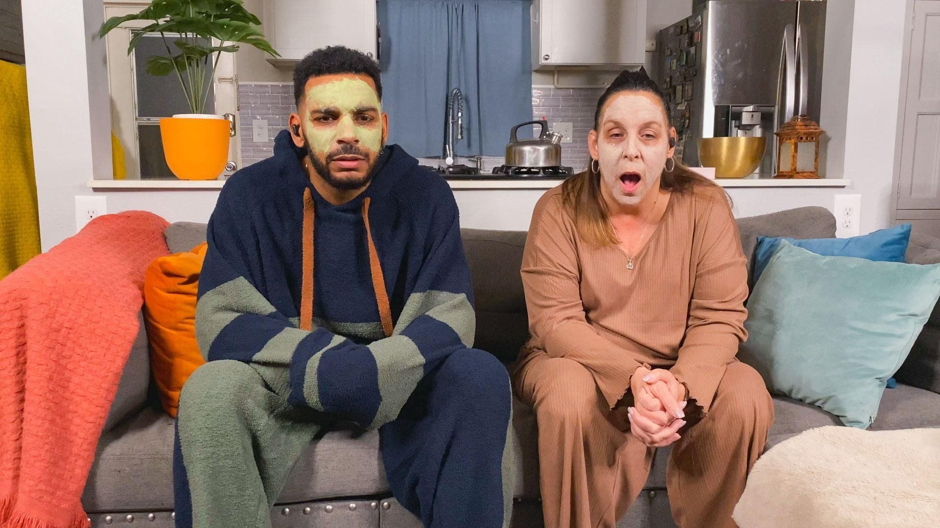 90 Day Fiancé: Pillow Talk background