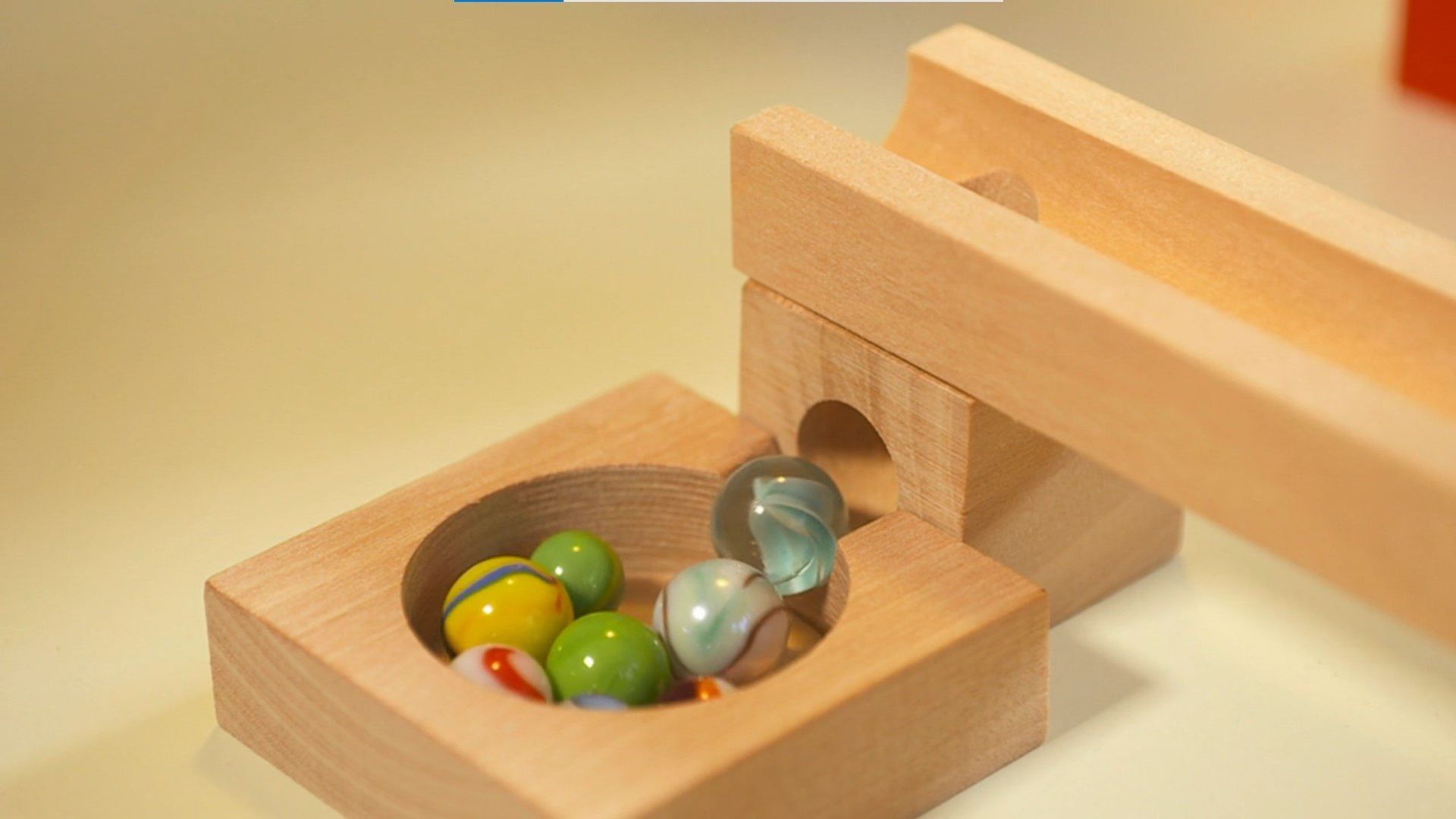 Die Sendung mit dem Elefanten background