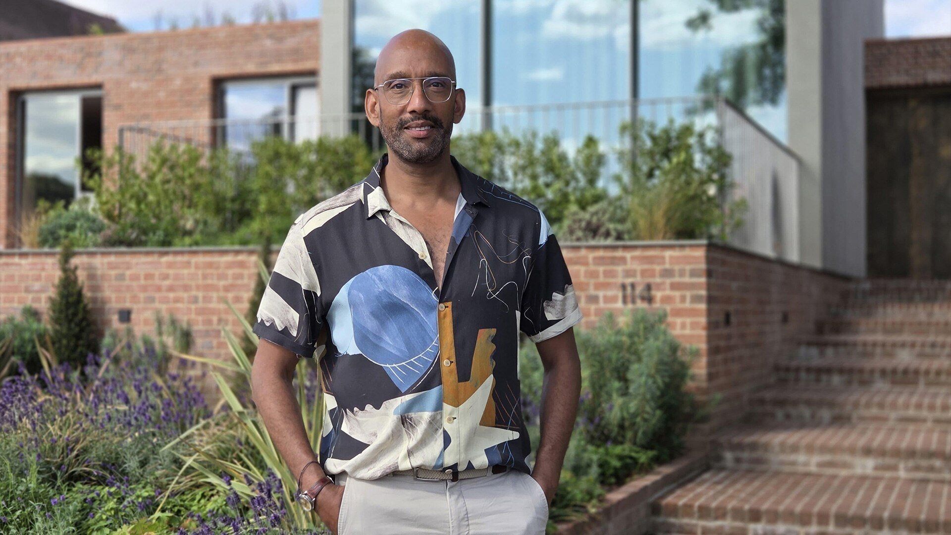 Grand Designs: House of the Year background