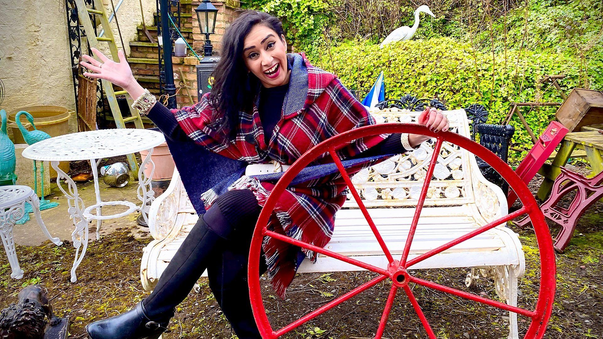 Antiques Road Trip background