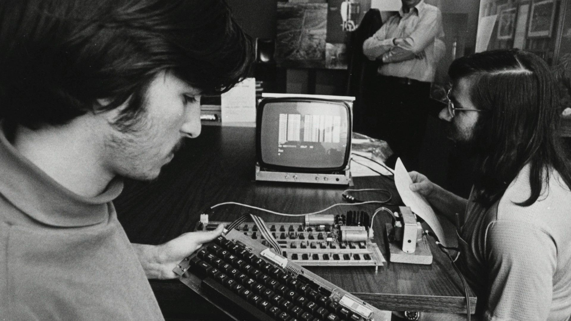 Silicon Valley: The Untold Story background