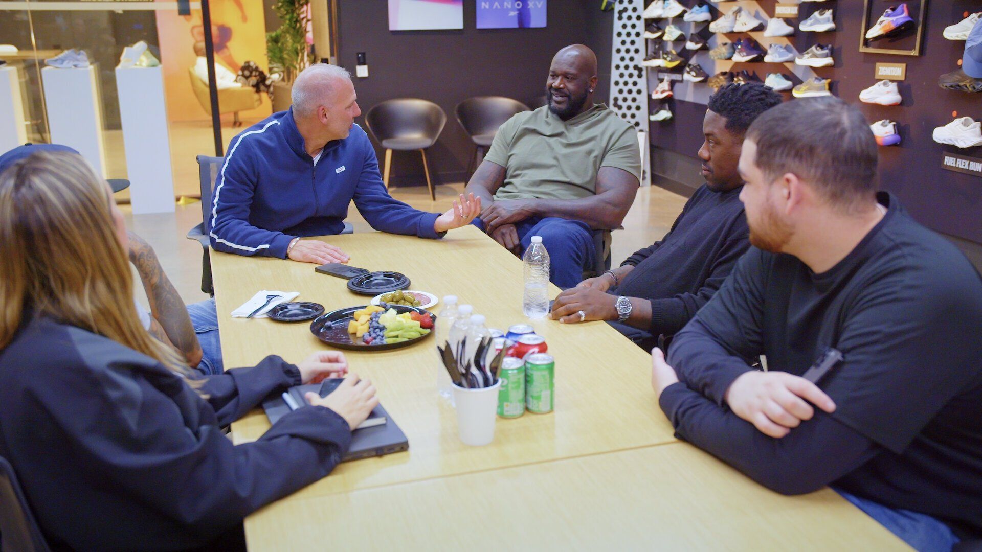 Power Moves with Shaquille O'Neal background