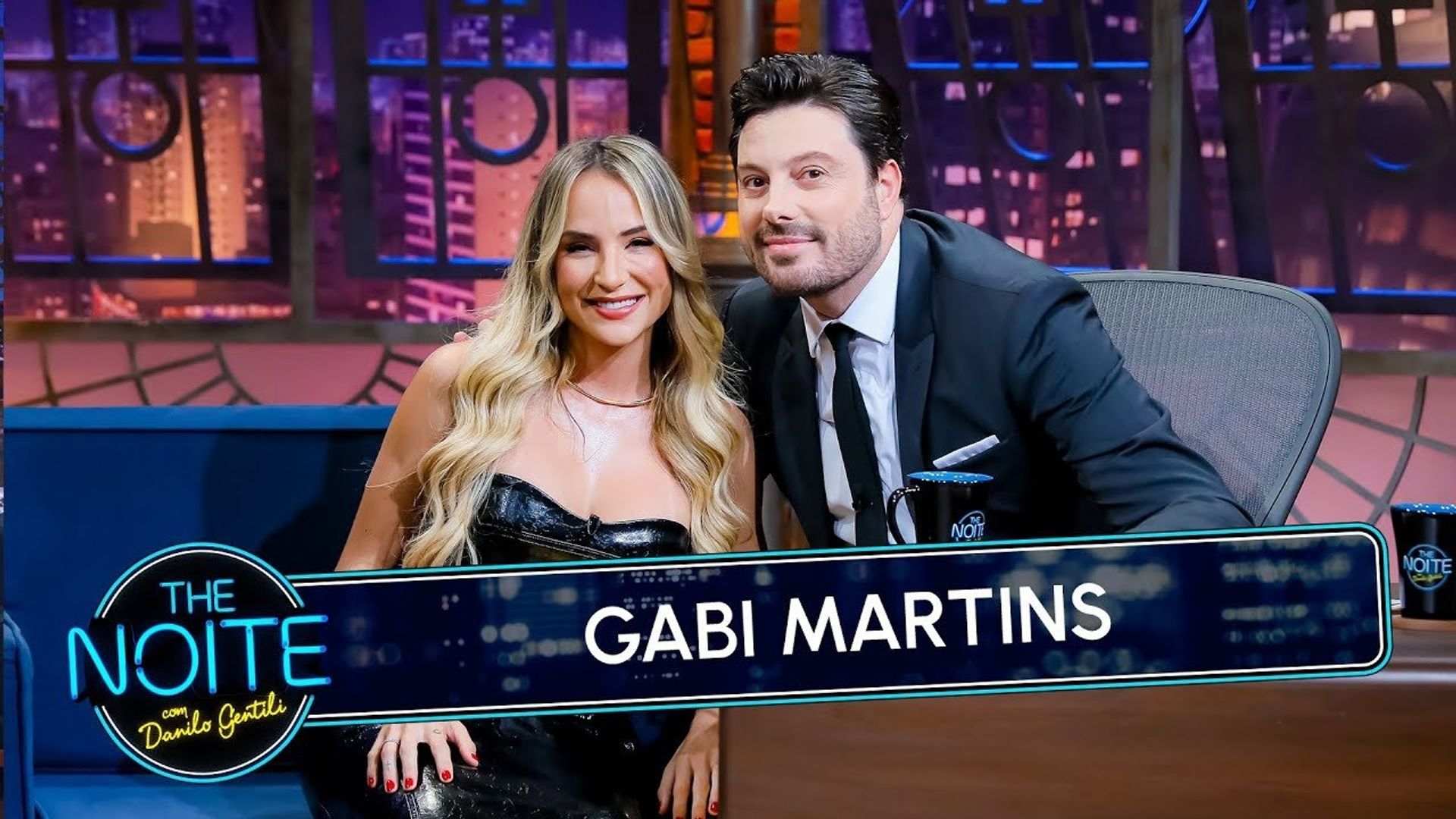 The Noite com Danilo Gentili background