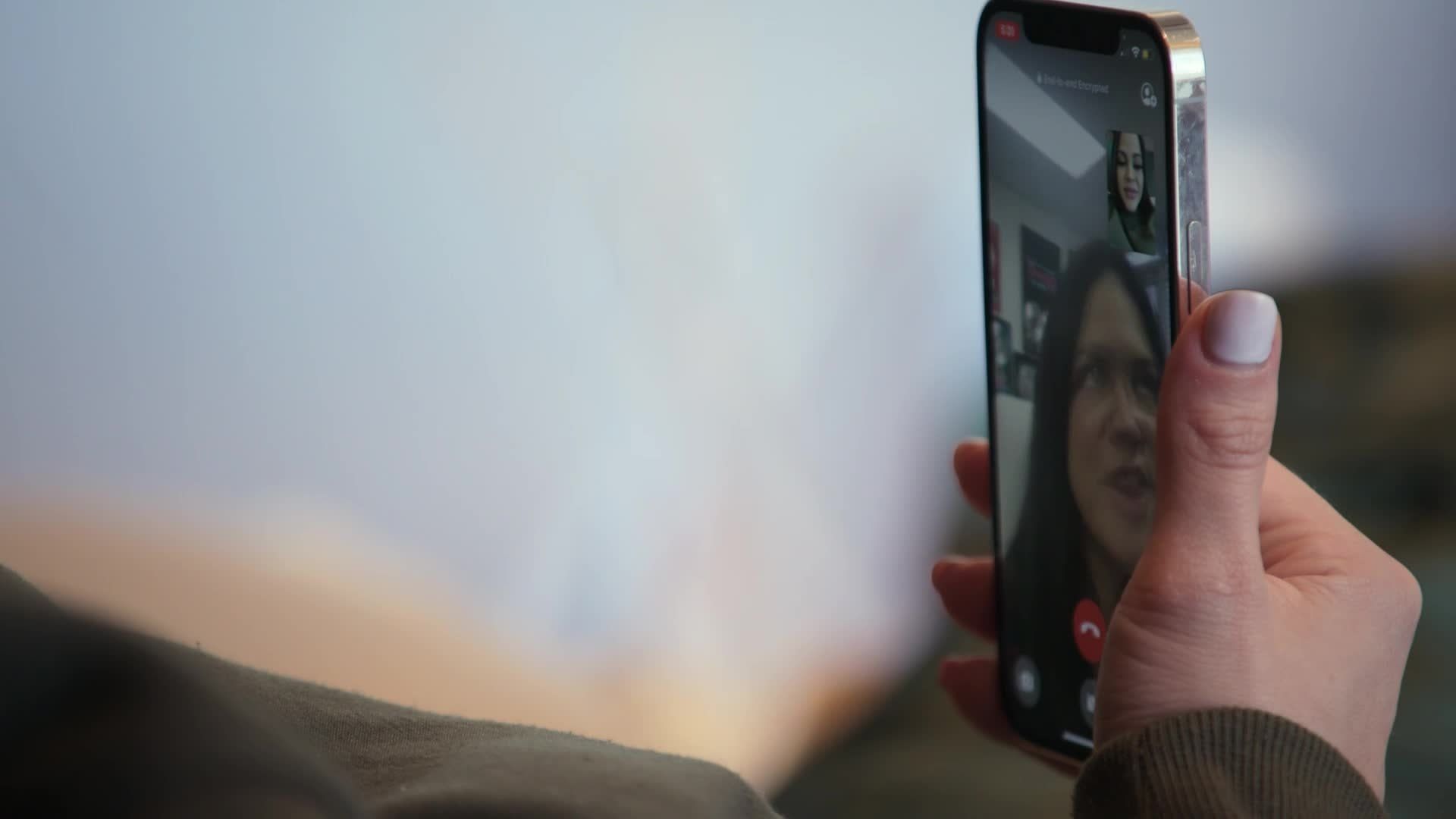 Everybody Loves Natti background