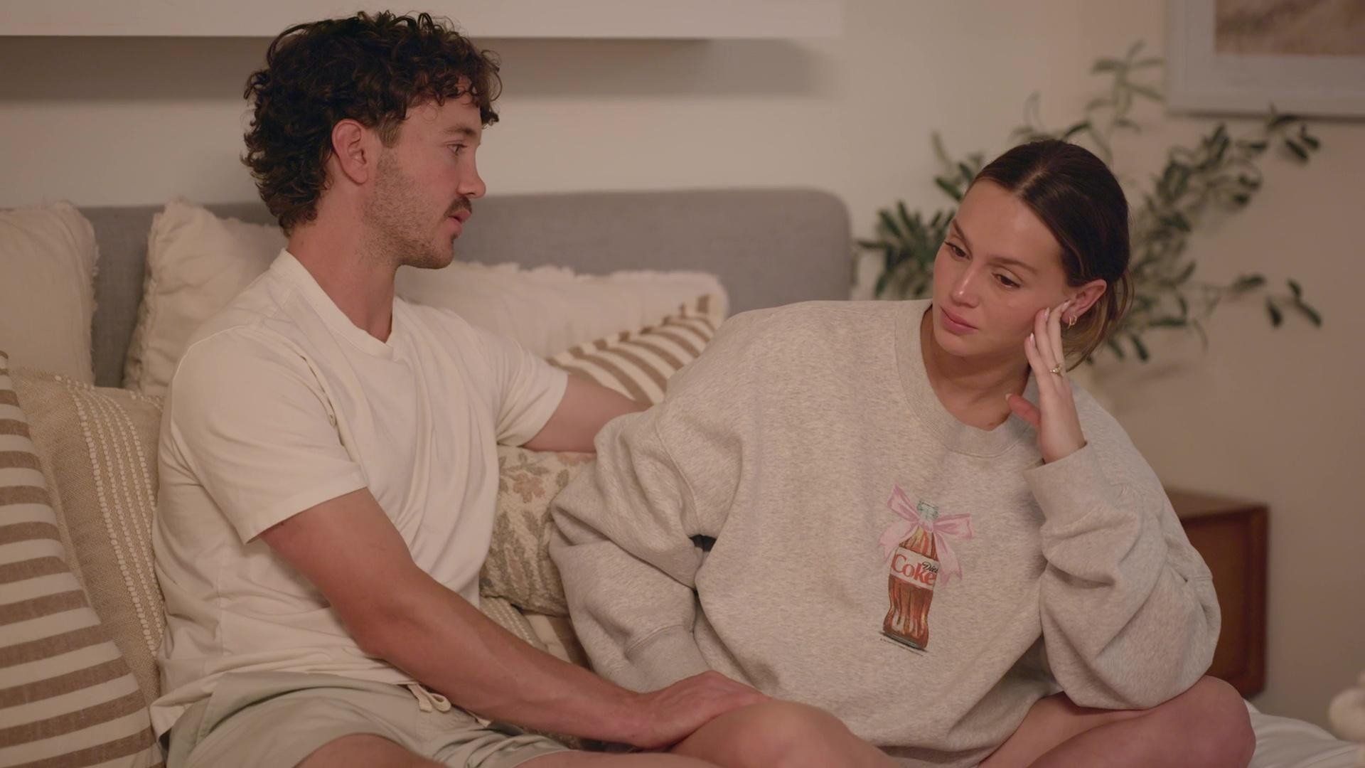 The Secret Lives of Mormon Wives background