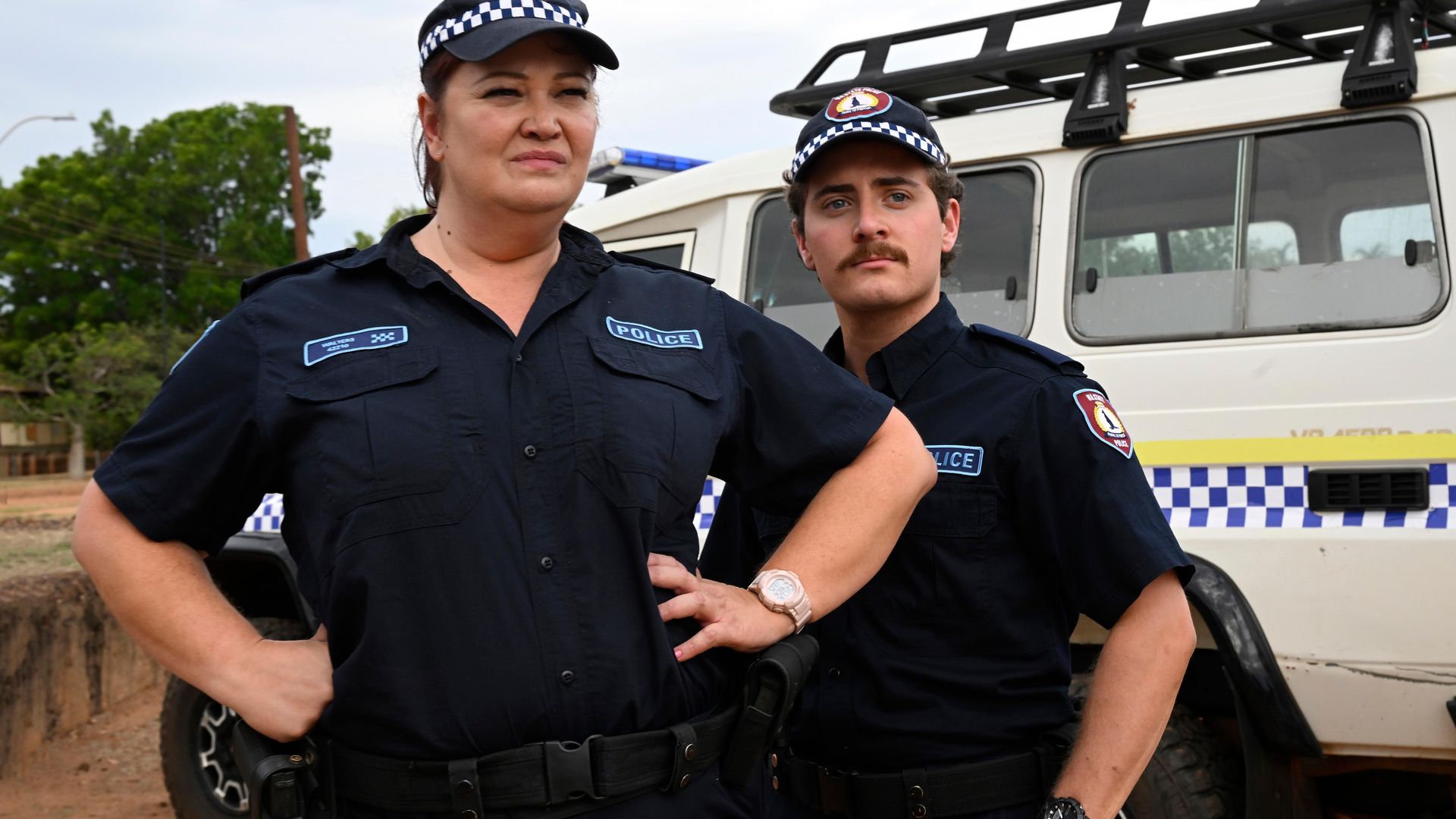 Population: 11 background