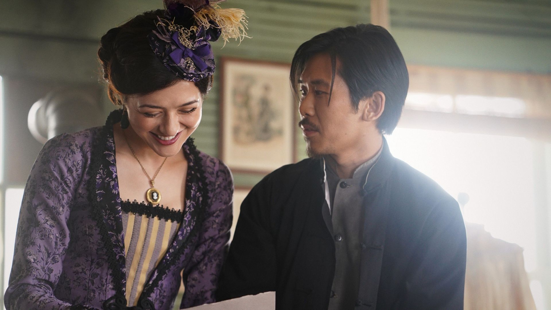 Walker: Independence background