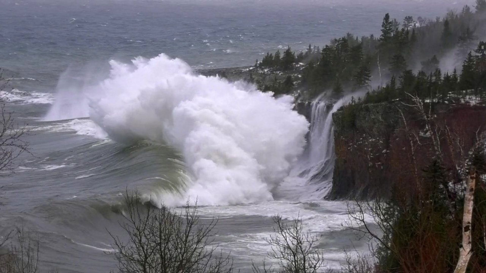 Great Lakes Untamed background