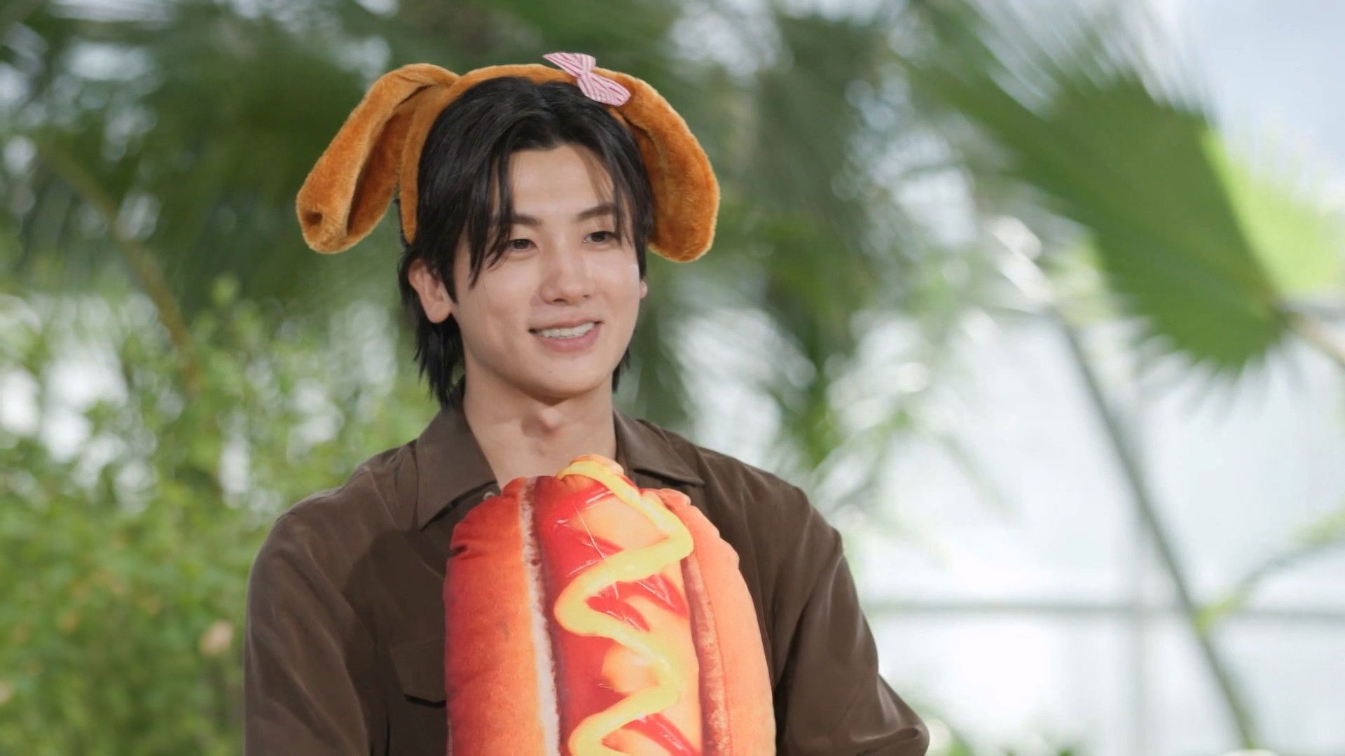 You Quiz on the Block background